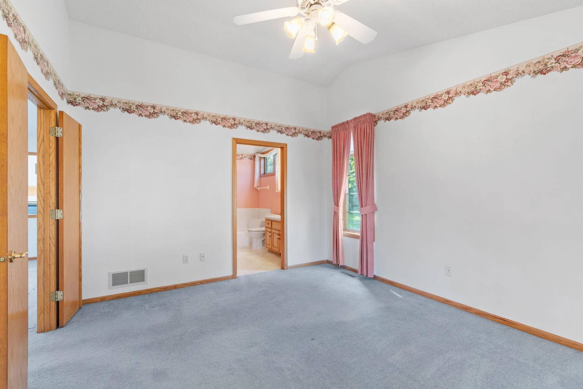3700 Ladyslipper Lane N, Brooklyn Park, MN 55443 30-web-or-mls-3700 Ladyslipper N-29.jpg