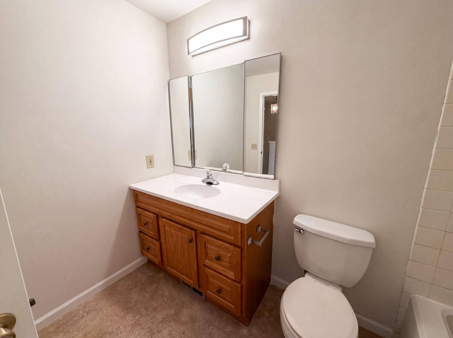 201 Bridlewood Drive, 88, Saint Paul, MN 55119 listing_15.jpg