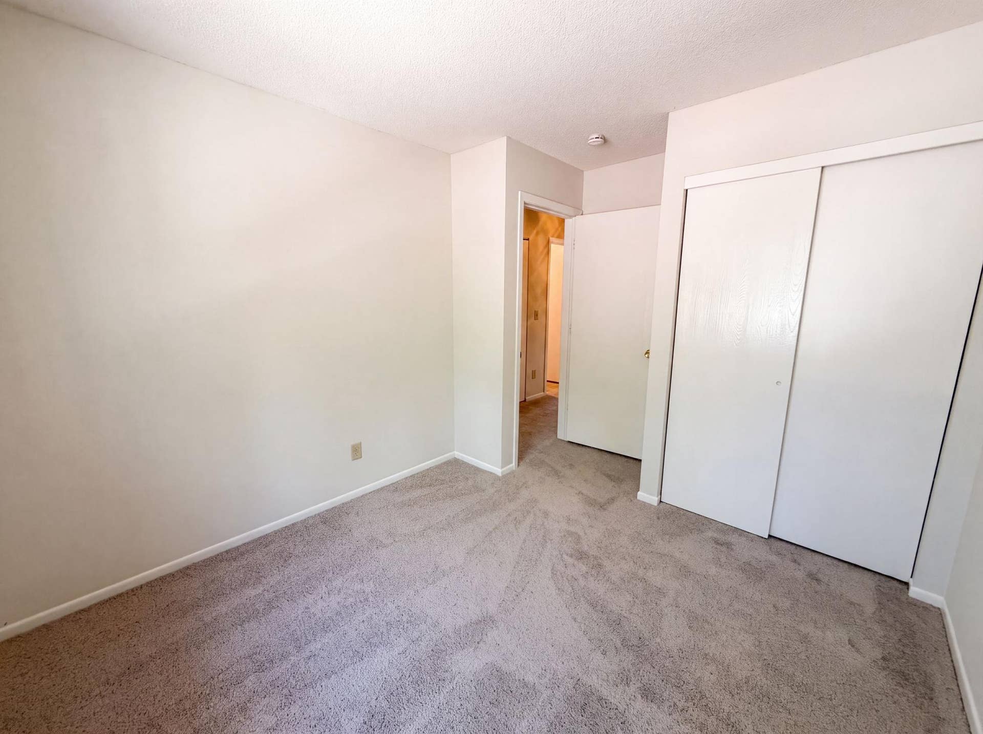 201 Bridlewood Drive, 88, Saint Paul, MN 55119 listing_18.jpg