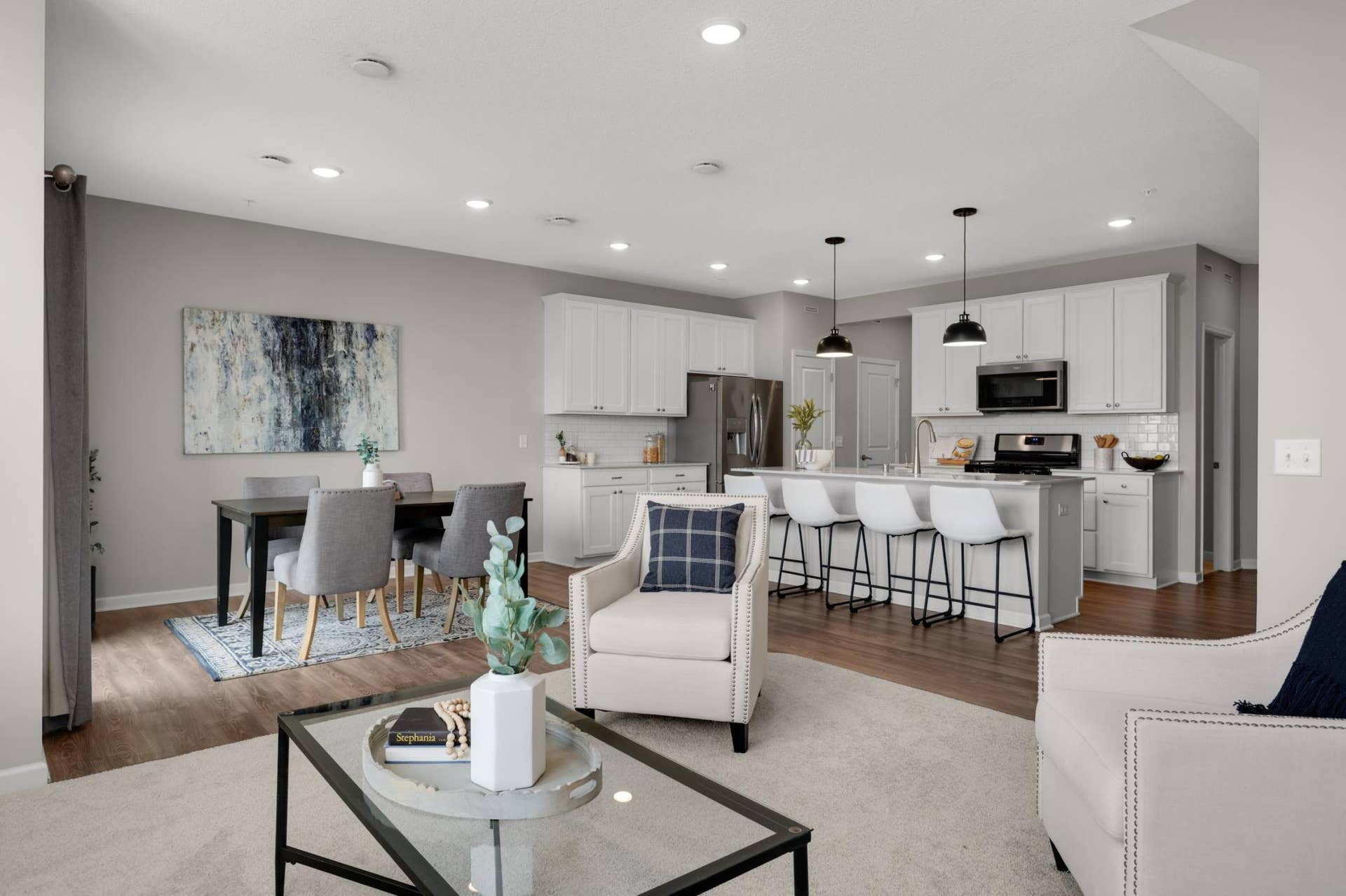 11321 Brookview Road, Woodbury, MN 55129 11321 Brookview Road, Woodbury, MN 55129