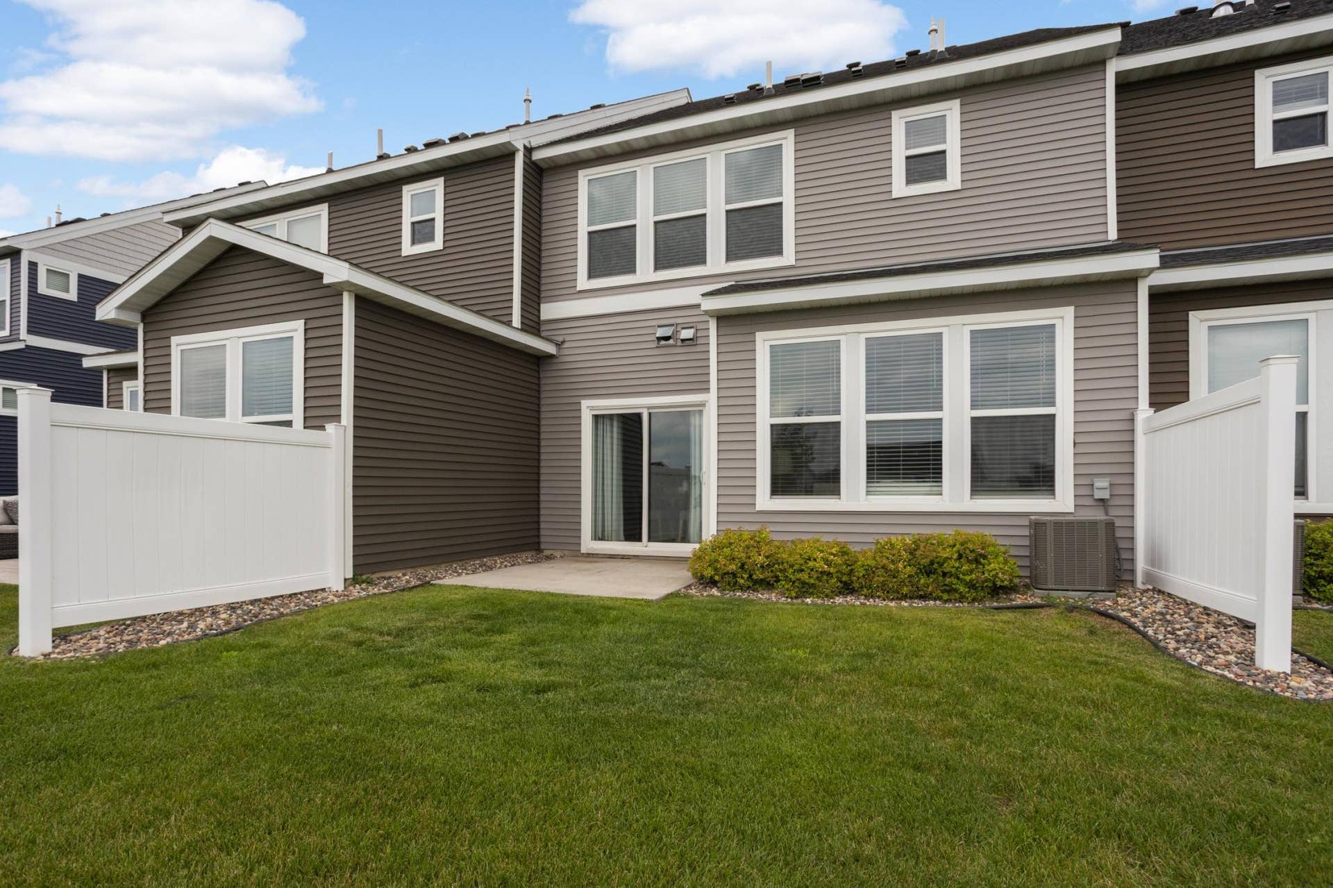 11321 Brookview Road, Woodbury, MN 55129 11321 Brookview Road, Woodbury, MN 55129