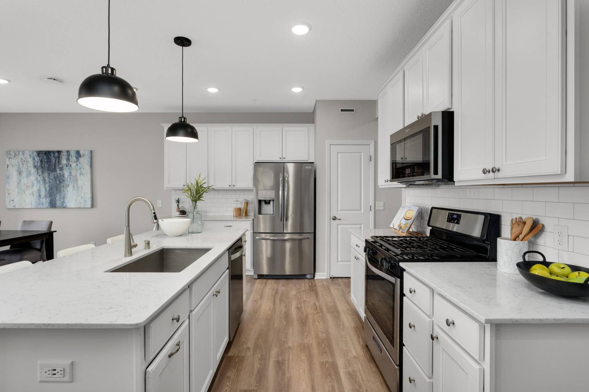 11321 Brookview Road, Woodbury, MN 55129 11321 Brookview Road, Woodbury, MN 55129