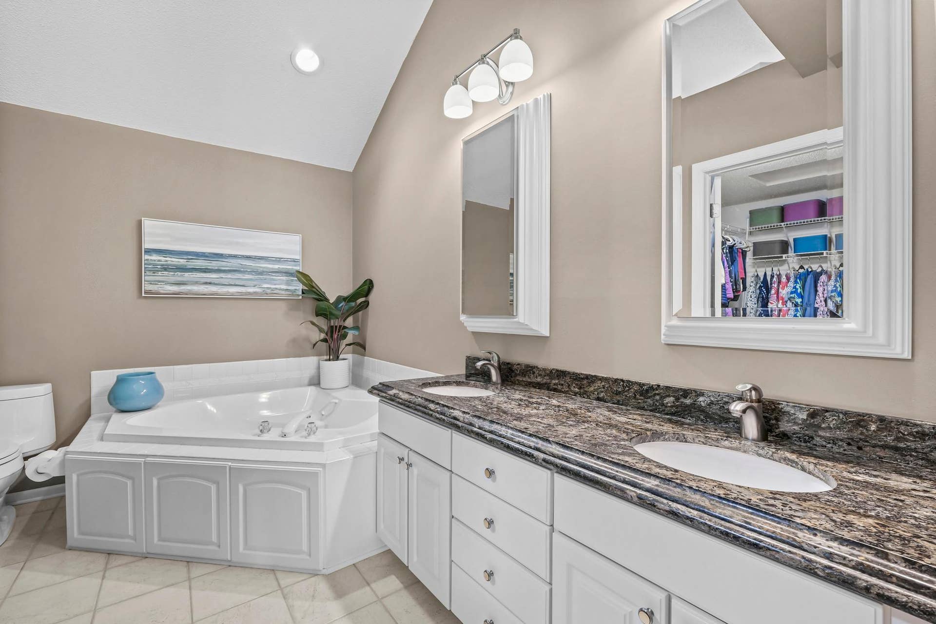 11148 Wyoming Road S, Bloomington, MN 55438