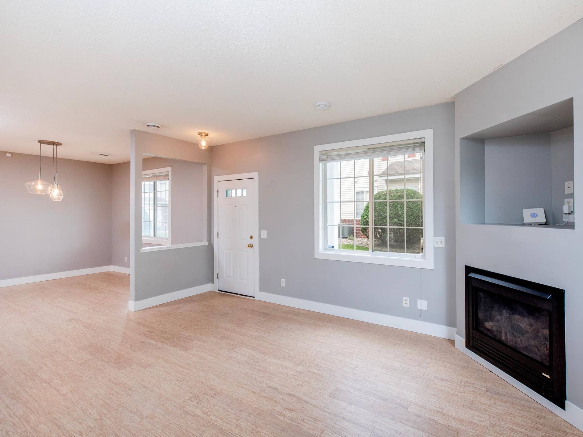 11011 Oak Grove Circle, #B, Woodbury, MN 55129 Gas fireplace for cozy evenings