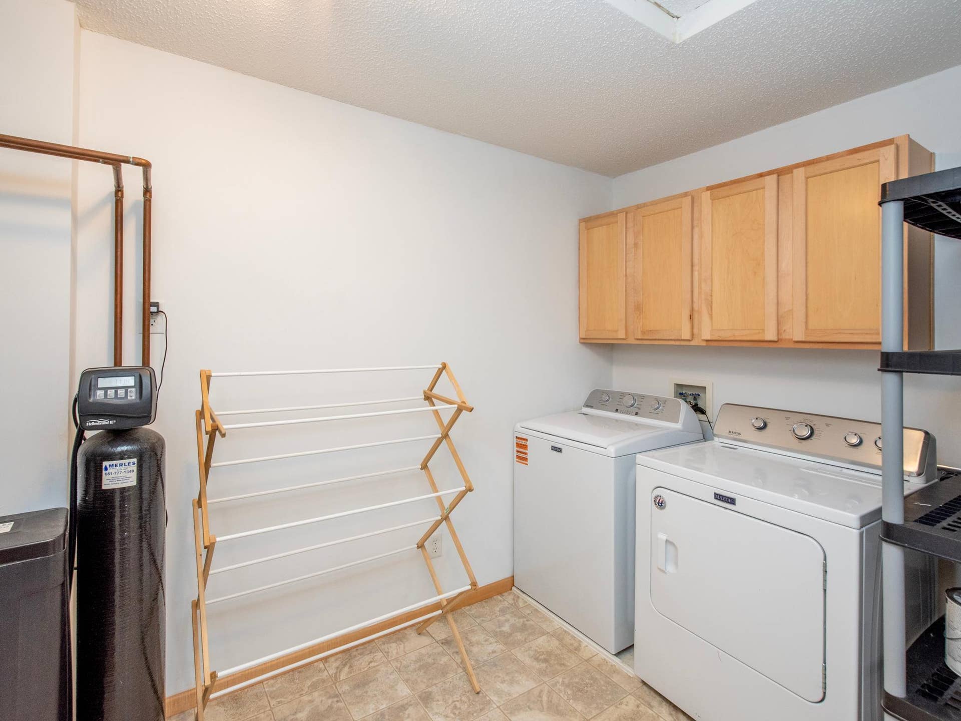 11011 Oak Grove Circle, #B, Woodbury, MN 55129 2nd floor laundry