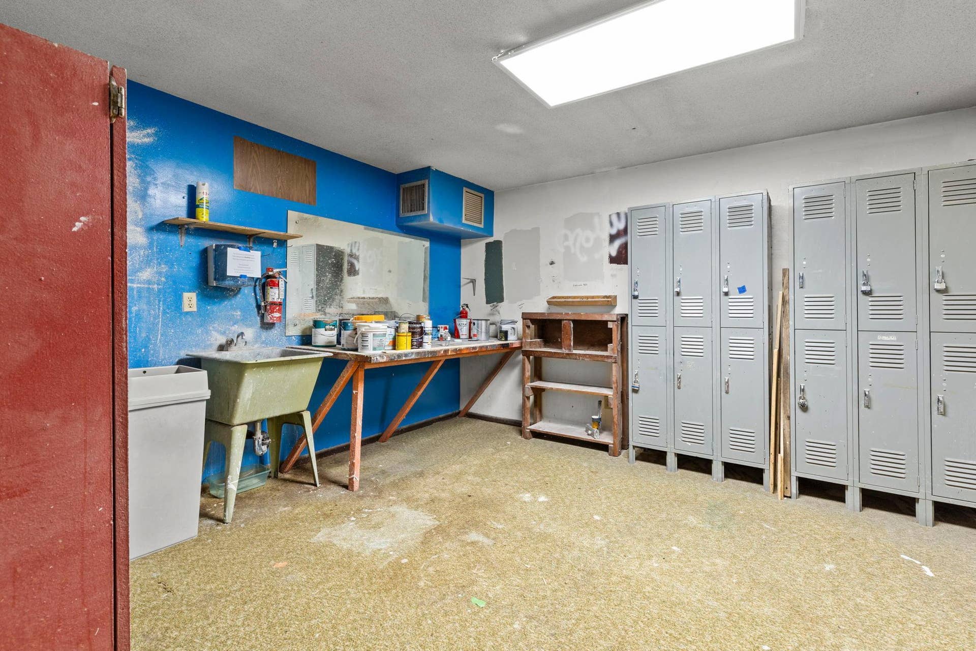 4201 Lakeside Avenue N, #214, Brooklyn Center, MN 55429 Another look at the workshop.