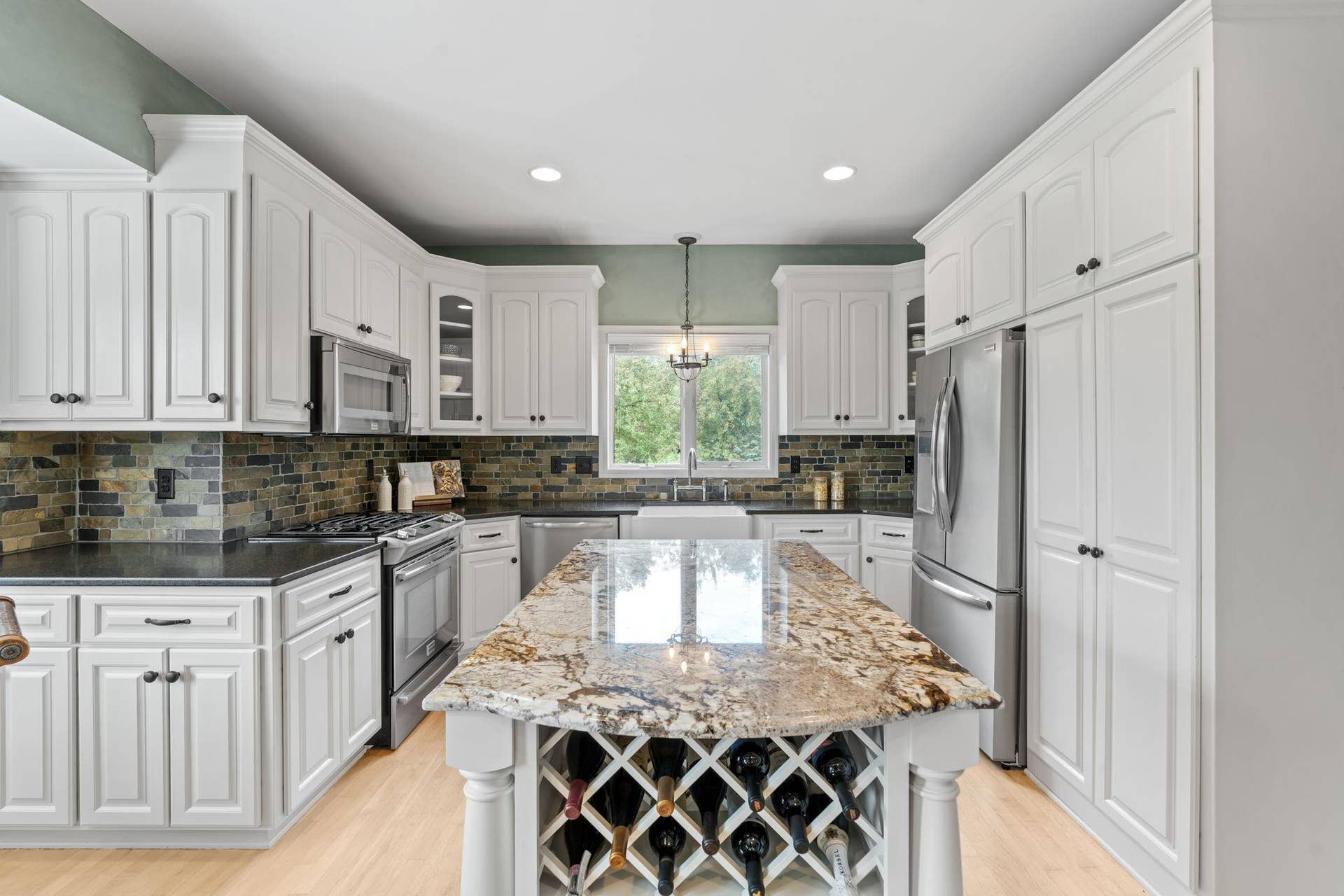 4700 McDonald Dr Place N, Stillwater, MN 55082 4700 McDonald Dr Place N, Stillwater, MN 55082