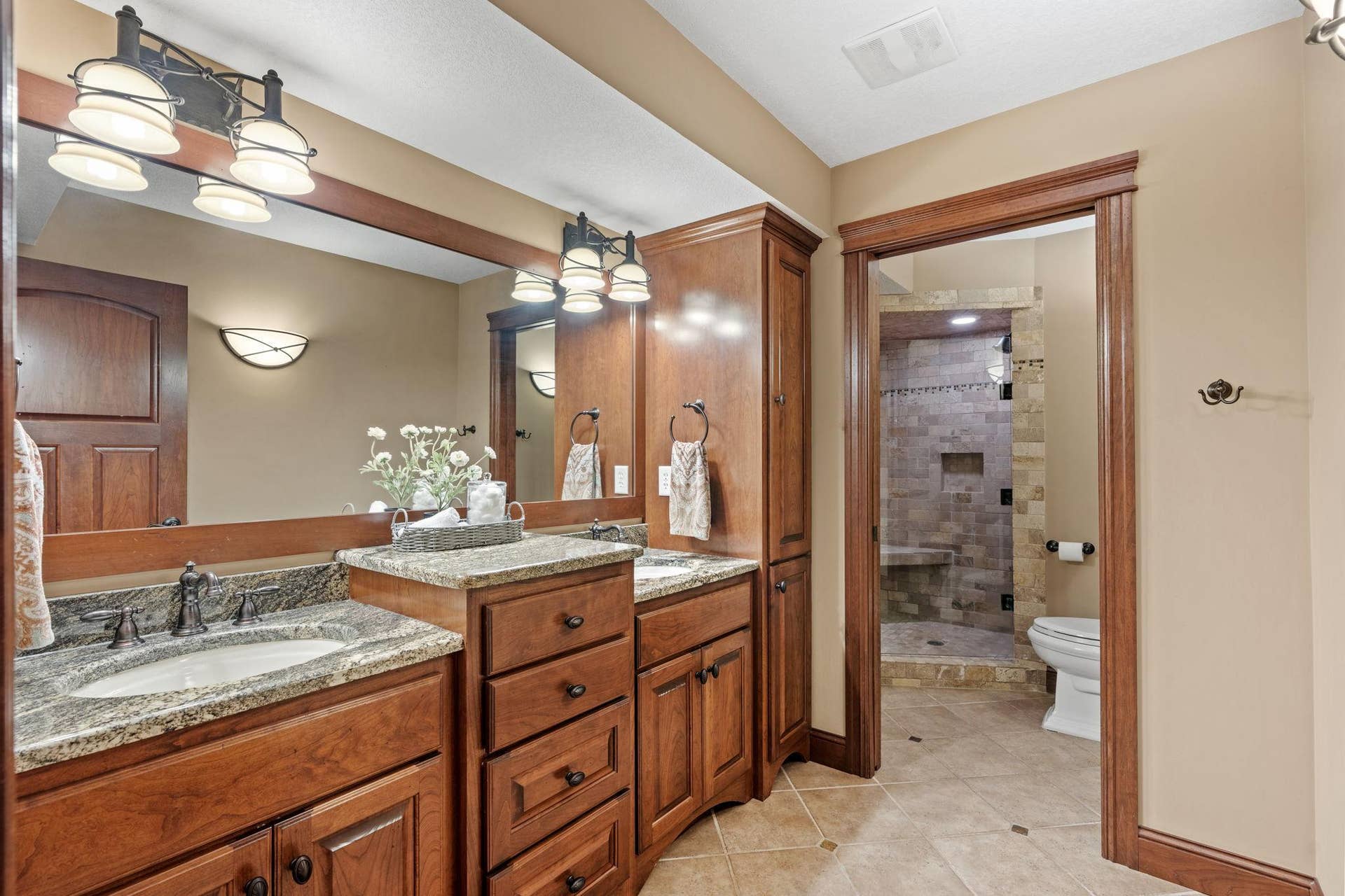4700 McDonald Dr Place N, Stillwater, MN 55082 4700 McDonald Dr Place N, Stillwater, MN 55082