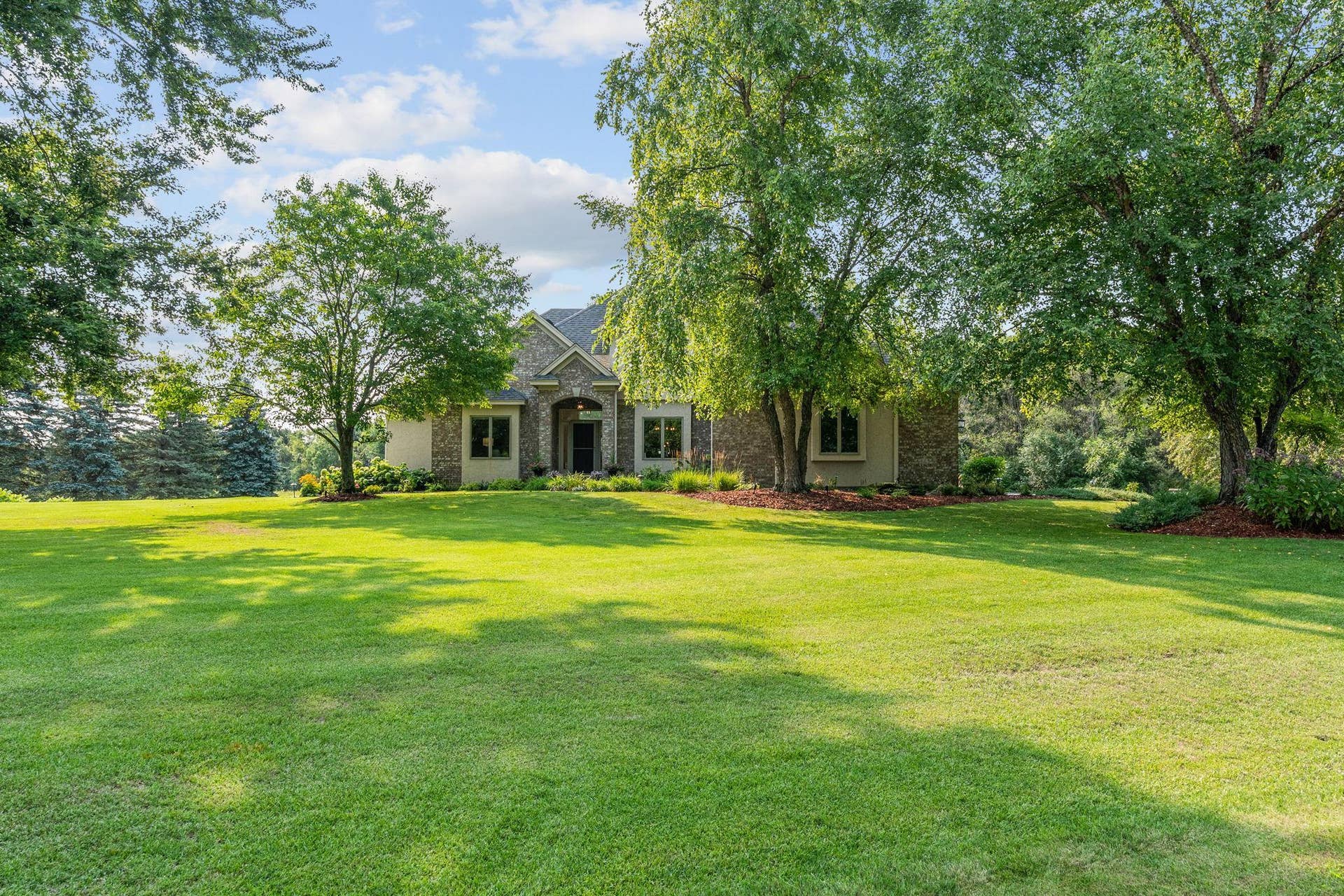 4700 McDonald Dr Place N, Stillwater, MN 55082 4700 McDonald Dr Place N, Stillwater, MN 55082