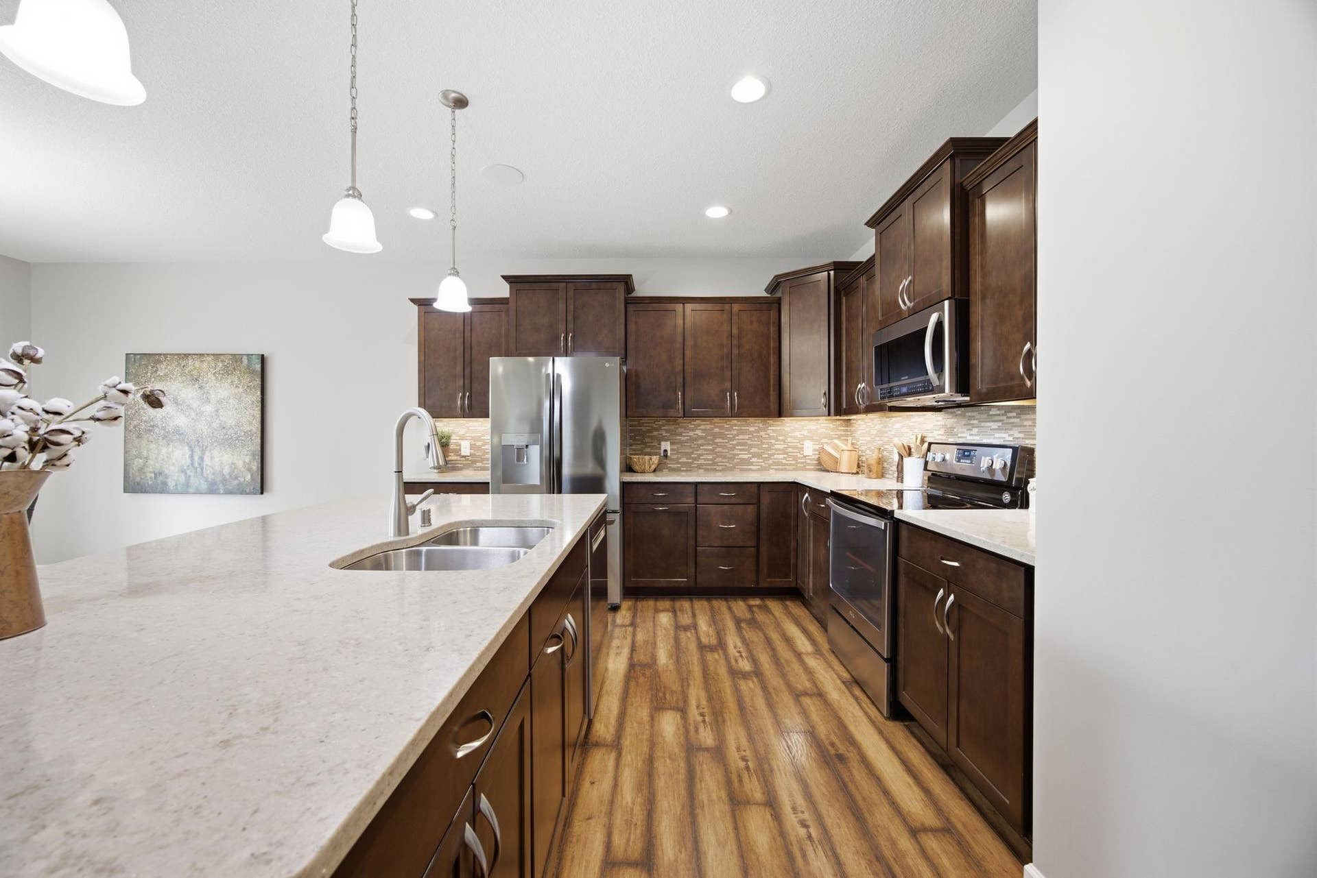 8270 Arrowwood Lane N, Maple Grove, MN 55369 8270 Arrowwood Lane N, Maple Grove, MN 55369