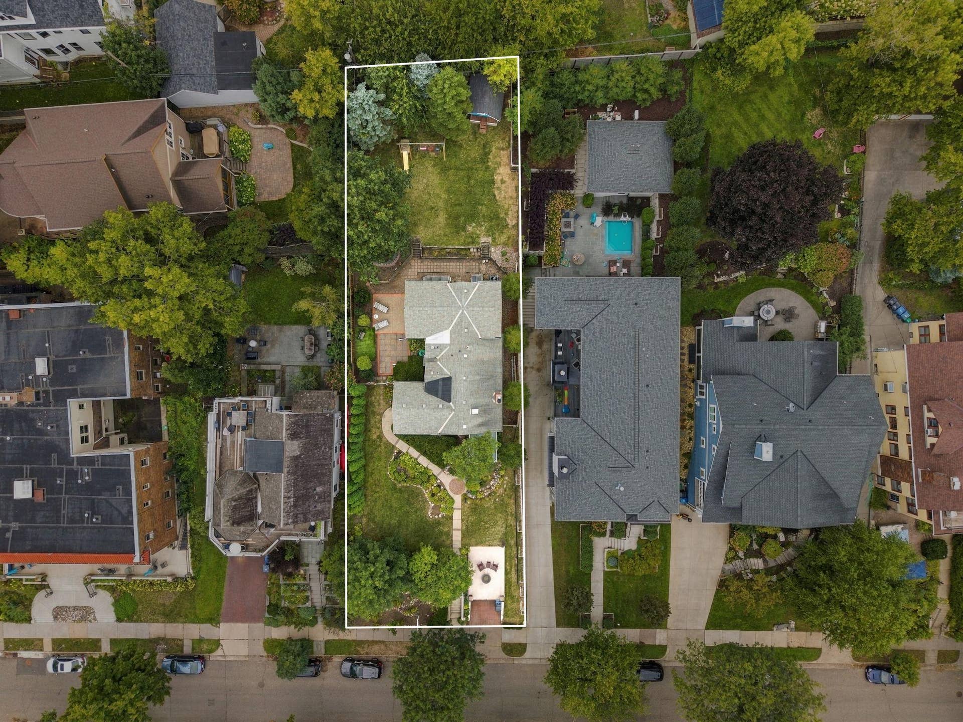 4120 Queen Avenue S, 42, Minneapolis, MN 55410 14-web-or-mls-4120 Queen Ave S-02-preview.jpg