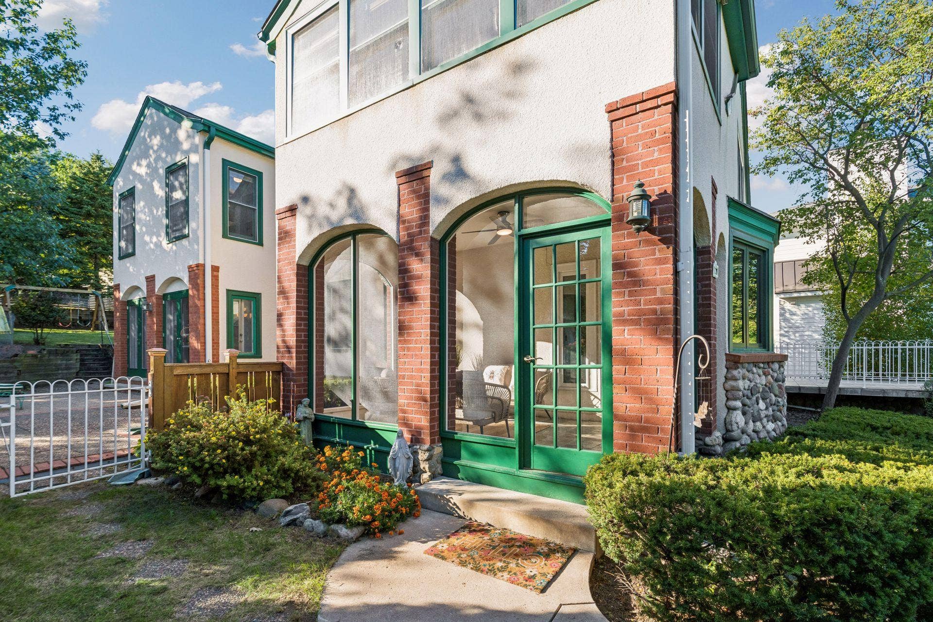 4120 Queen Avenue S, 42, Minneapolis, MN 55410 a3.jpg