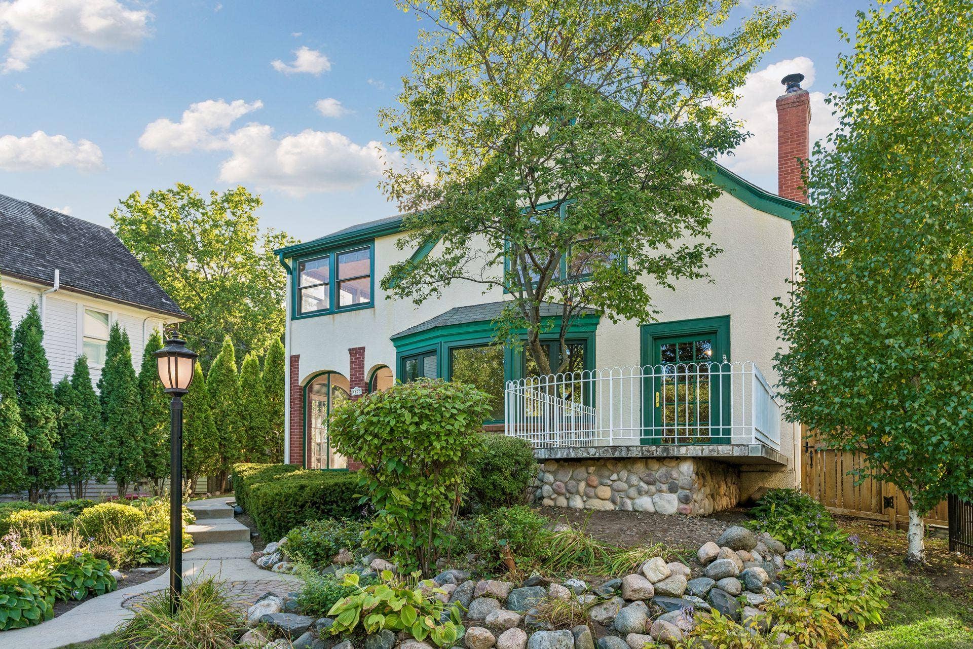 4120 Queen Avenue S, 42, Minneapolis, MN 55410 a2.jpg