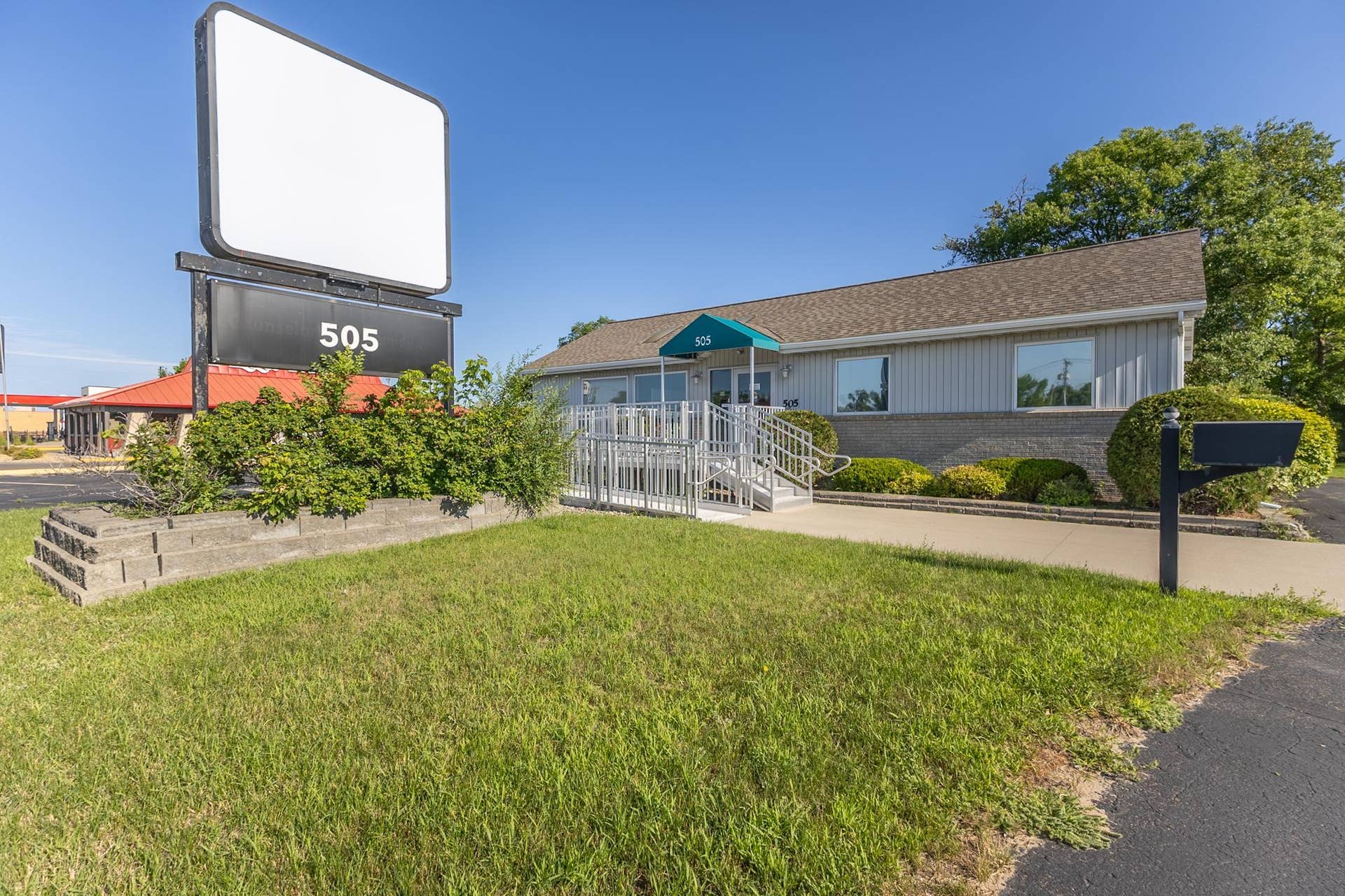 505 Paul Bunyan Drive NW, Bemidji, MN 56601 505-4.jpg