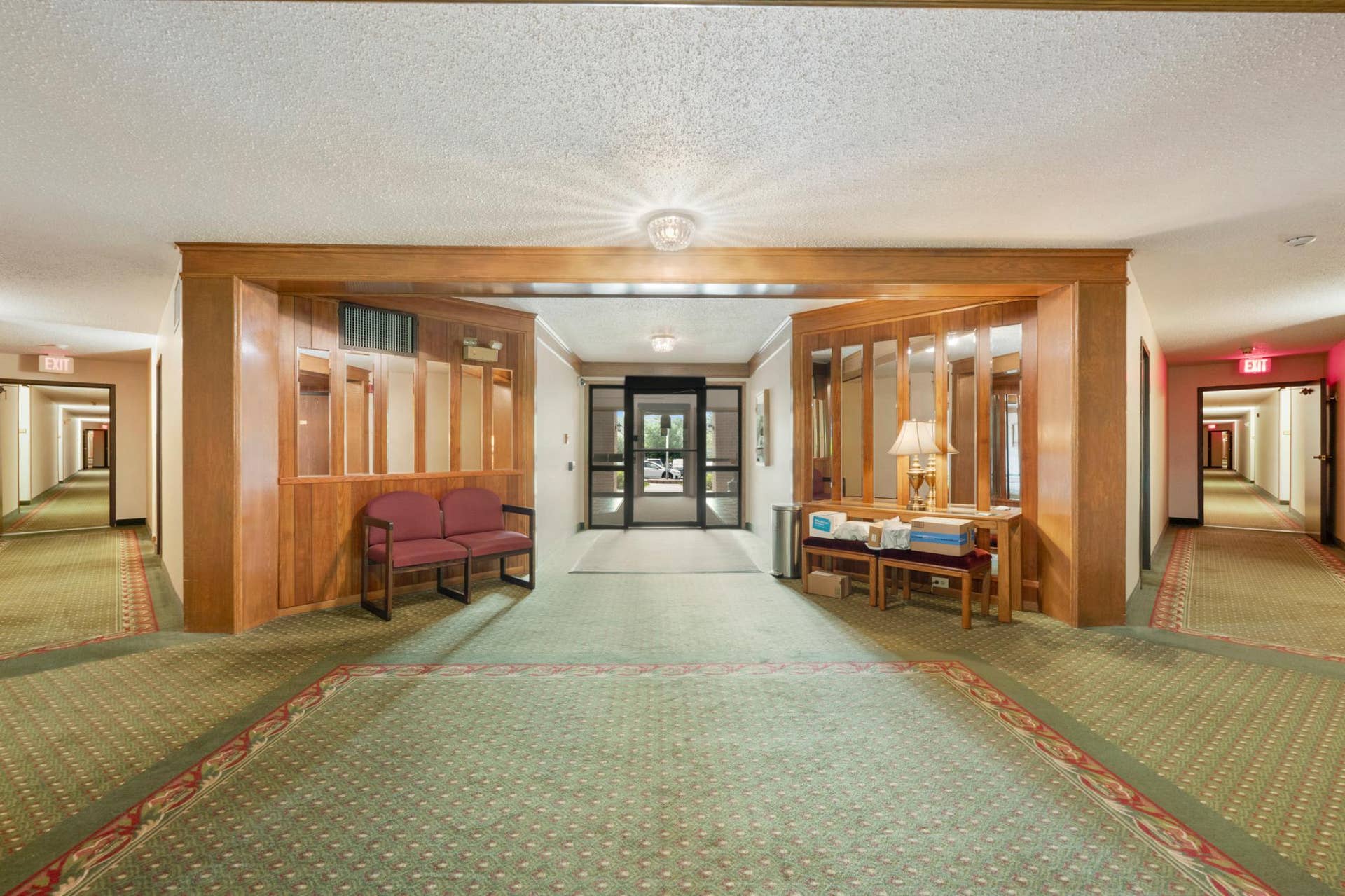 1800 Riverwood Drive, #301, Burnsville, MN 55337 Spacious