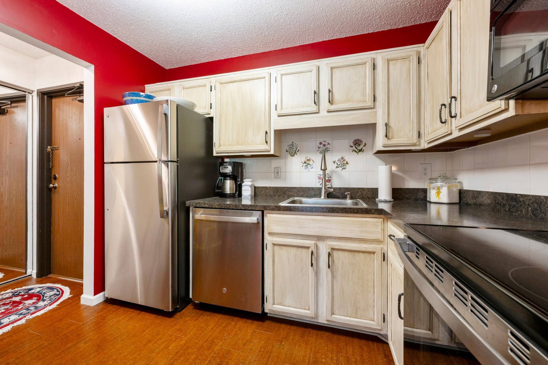 1800 Riverwood Drive, #301, Burnsville, MN 55337 Beautifully updated kitchen with all new stainless appliances.