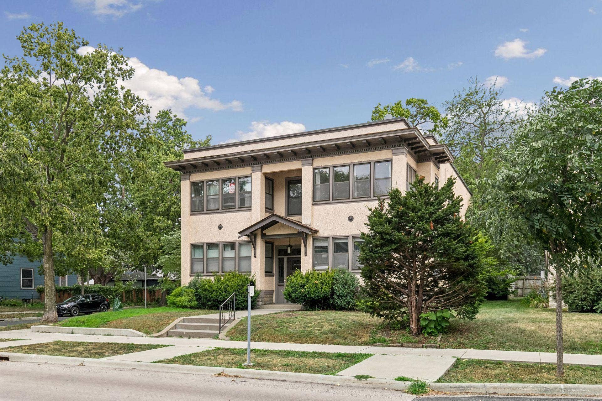 3856 Grand Avenue S, #3, 40, Minneapolis, MN 55409 One level living in vibrant Minneapolis Kingfield neighborhood!