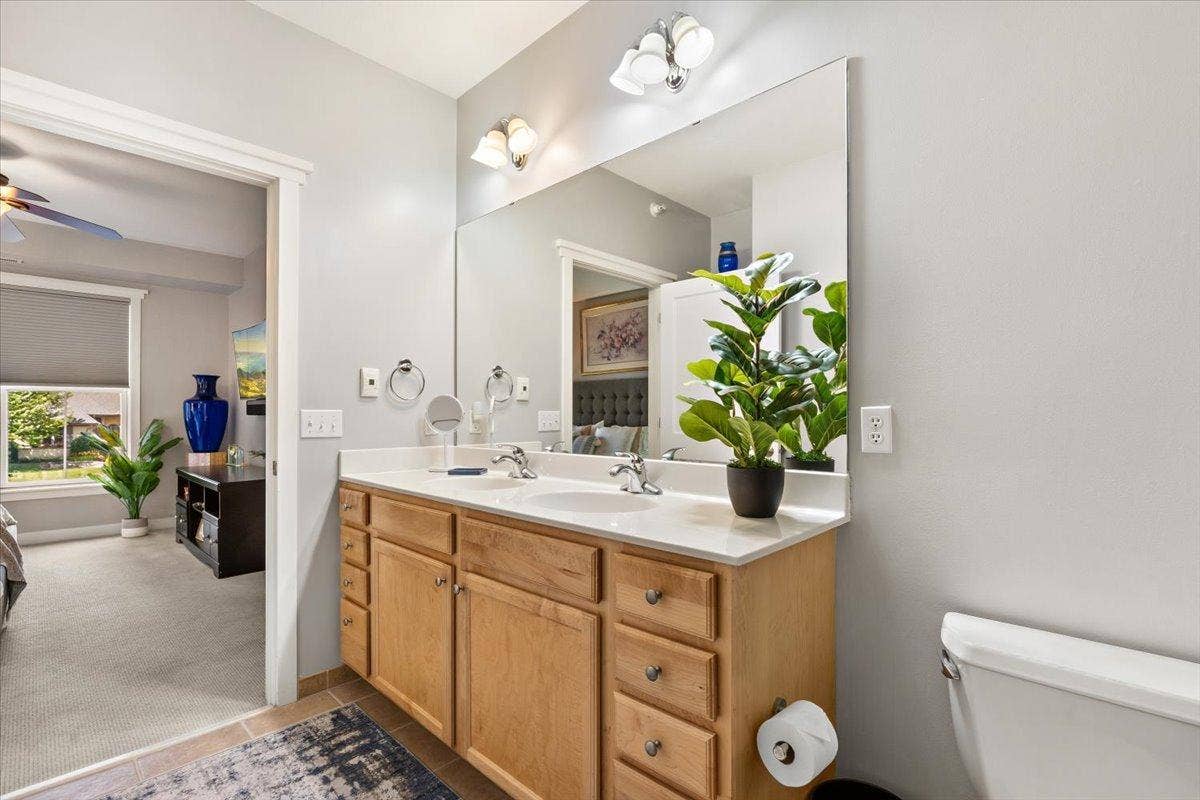 1940 Fulham Street, #207, Roseville, MN 55113 1940 Fulham Street, #207, Roseville, MN 55113