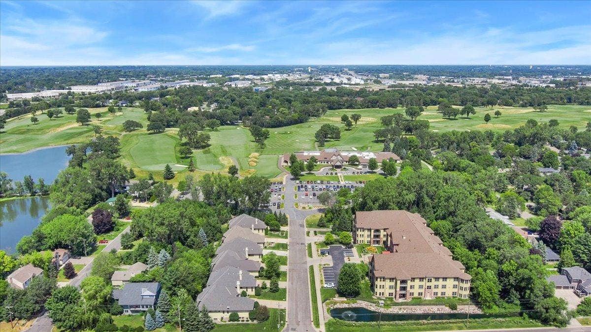 1940 Fulham Street, #207, Roseville, MN 55113 1940 Fulham Street, #207, Roseville, MN 55113