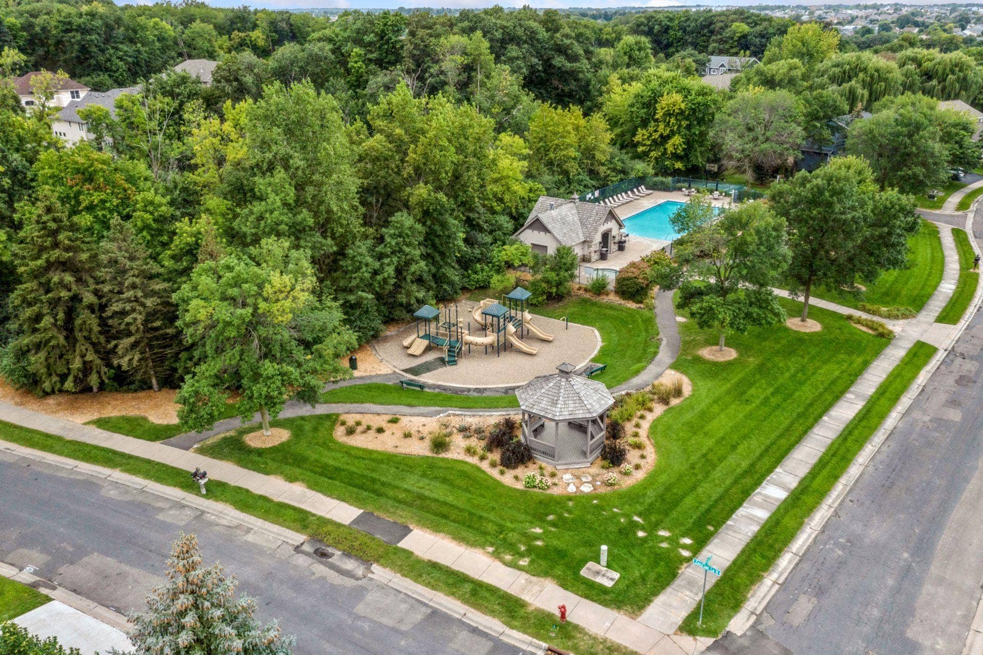 16393 78th Avenue N, Maple Grove, MN 55311 Just up to the corner...short walk