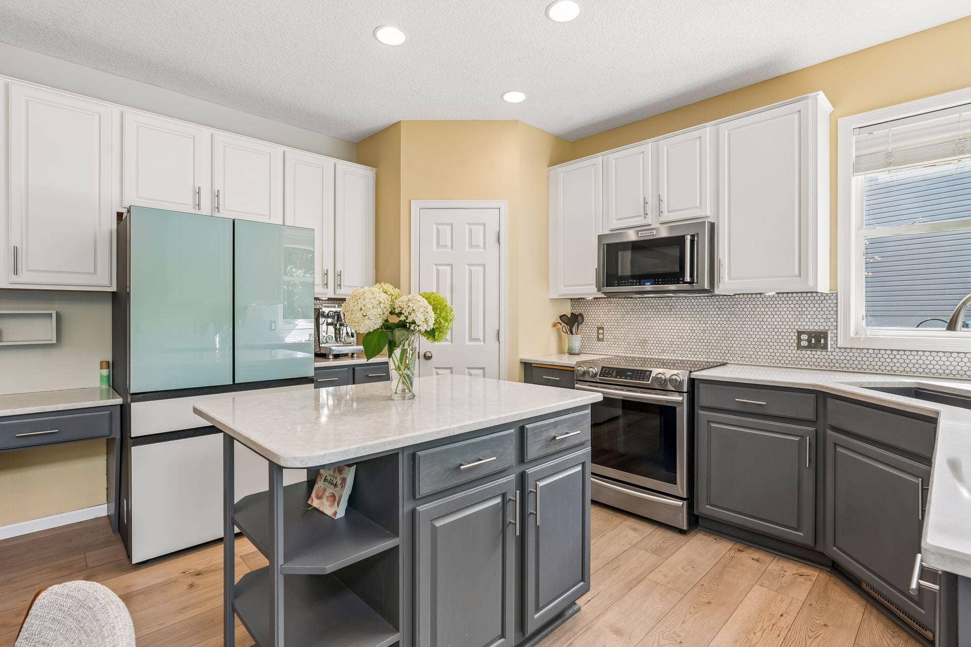 16393 78th Avenue N, Maple Grove, MN 55311 Can order variety of replaceable panel colors for fridge