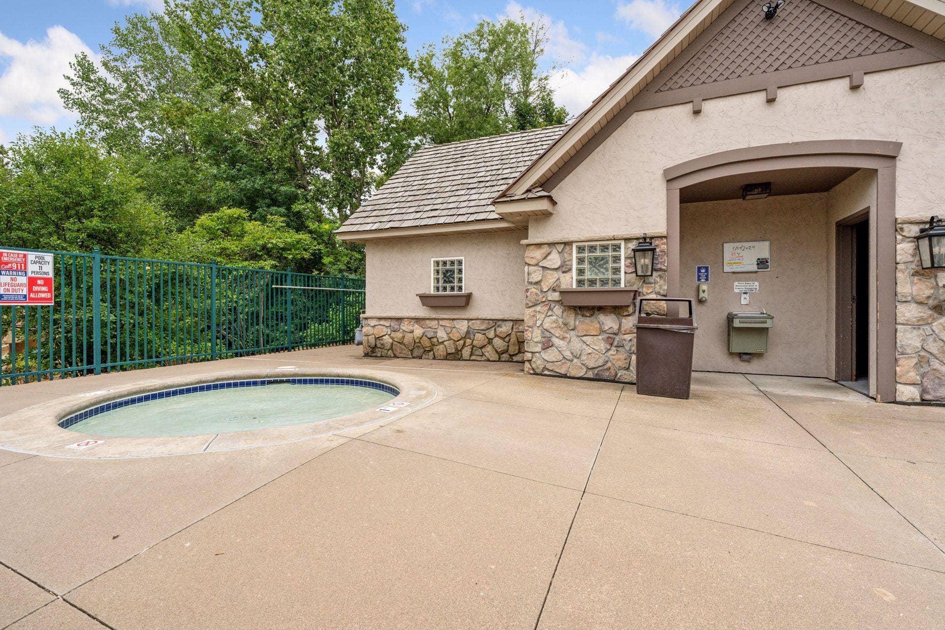 16393 78th Avenue N, Maple Grove, MN 55311 16393 78th Avenue N, Maple Grove, MN 55311
