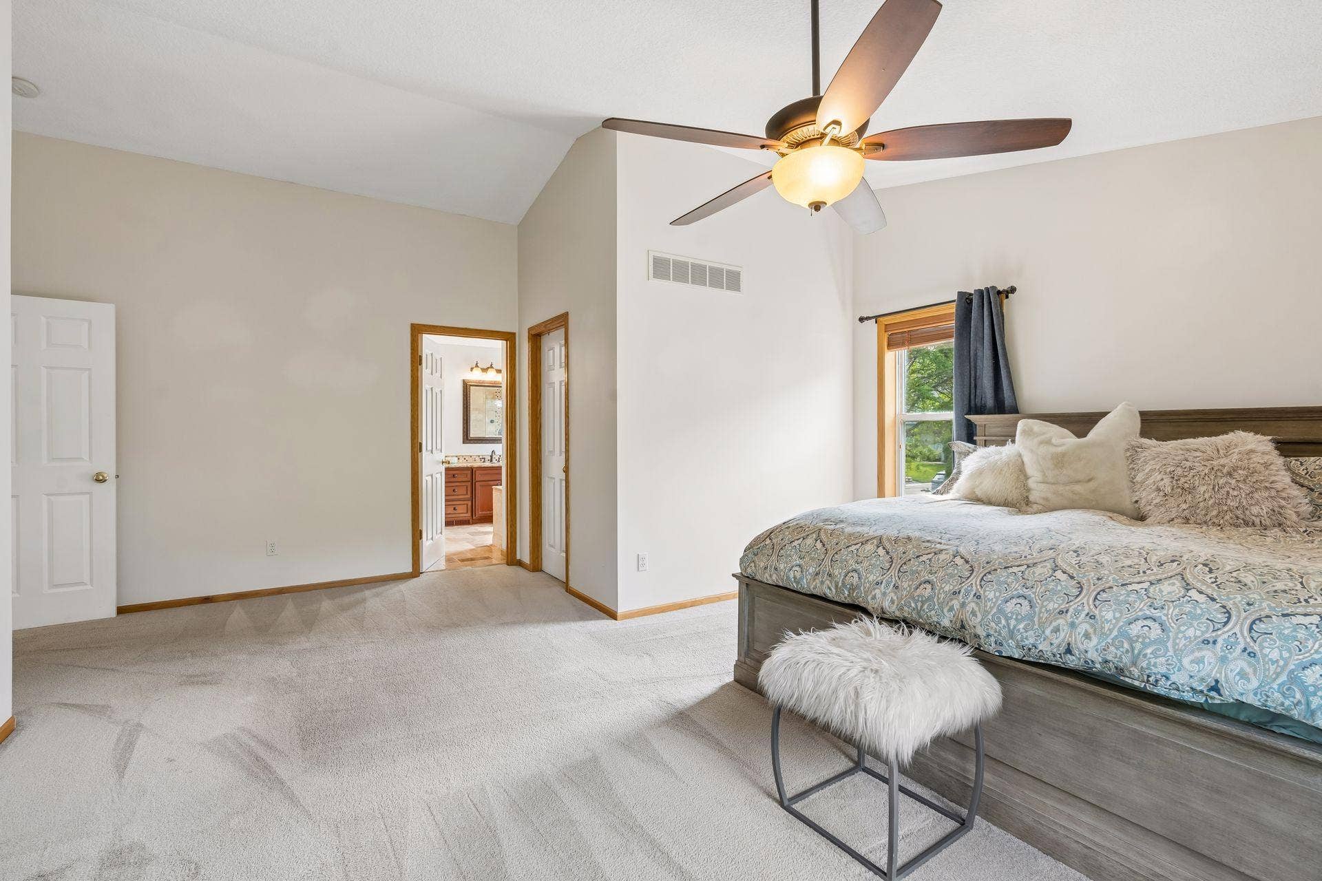 16393 78th Avenue N, Maple Grove, MN 55311 16393 78th Avenue N, Maple Grove, MN 55311