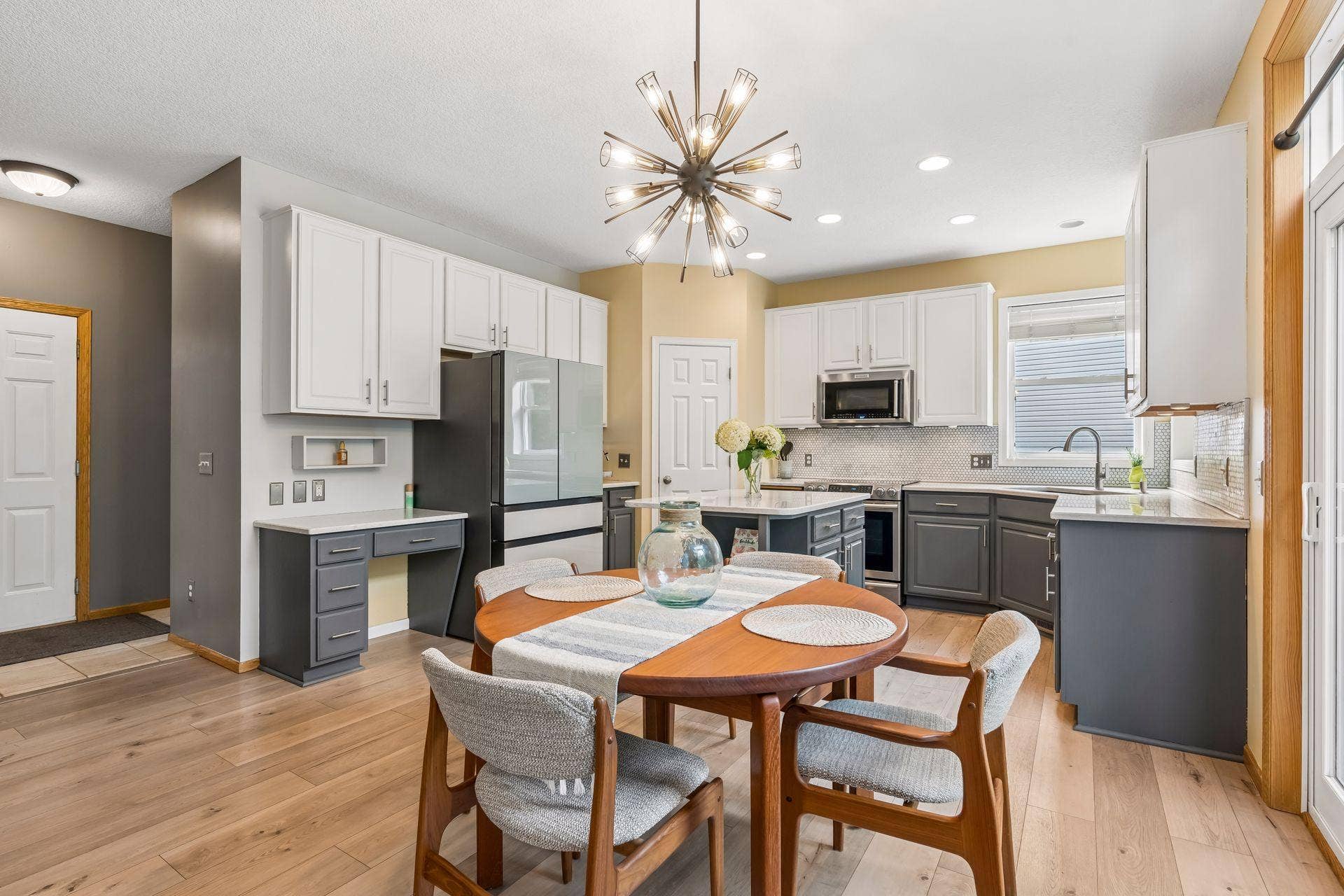 16393 78th Avenue N, Maple Grove, MN 55311 Main level