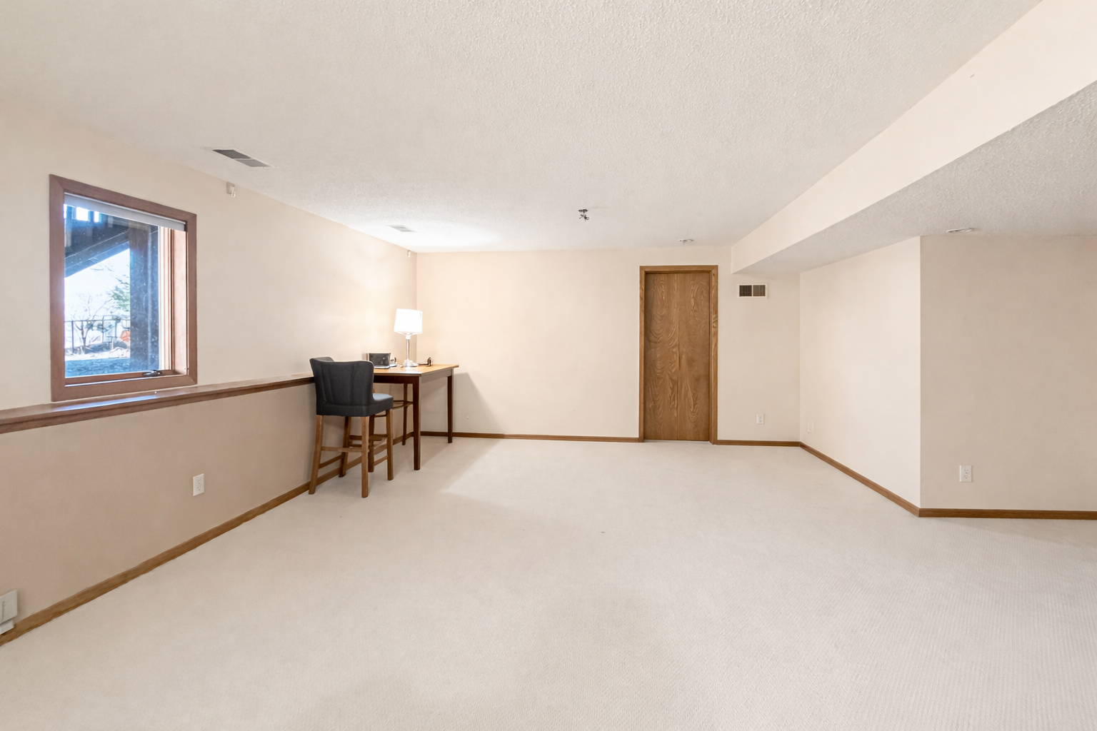 8992 Hidden Meadow Road, Woodbury, MN 55125 ChatGPT Image Apr 16, 2026 at 10_48_15 PM.png