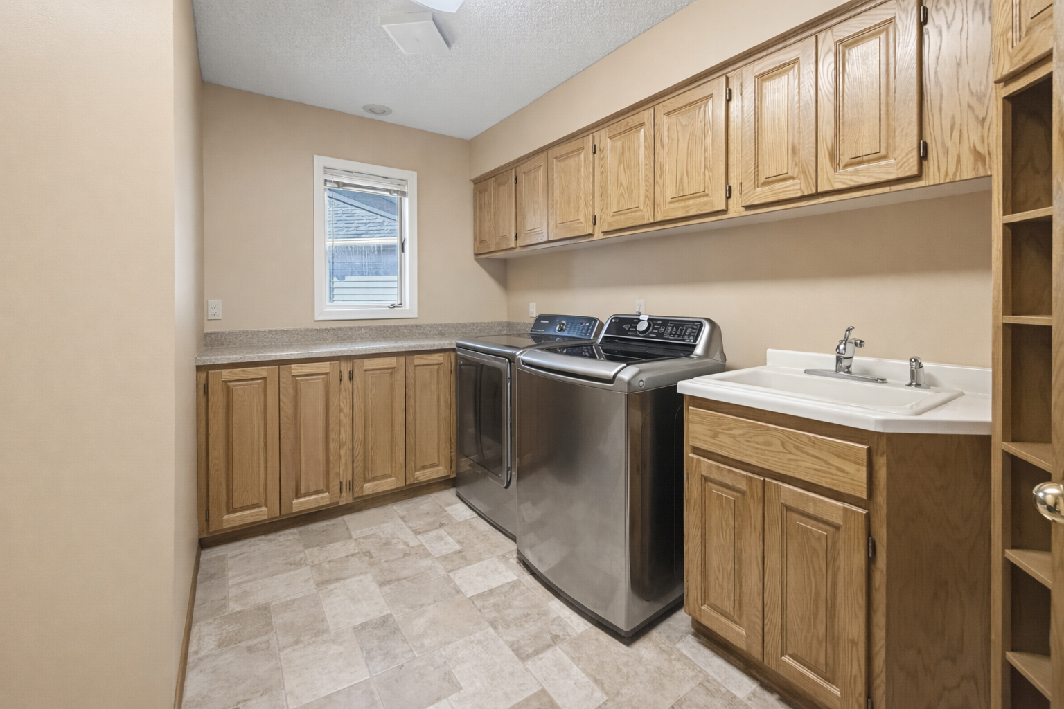 8992 Hidden Meadow Road, Woodbury, MN 55125 ChatGPT Image Apr 16, 2026 at 10_21_17 PM.png