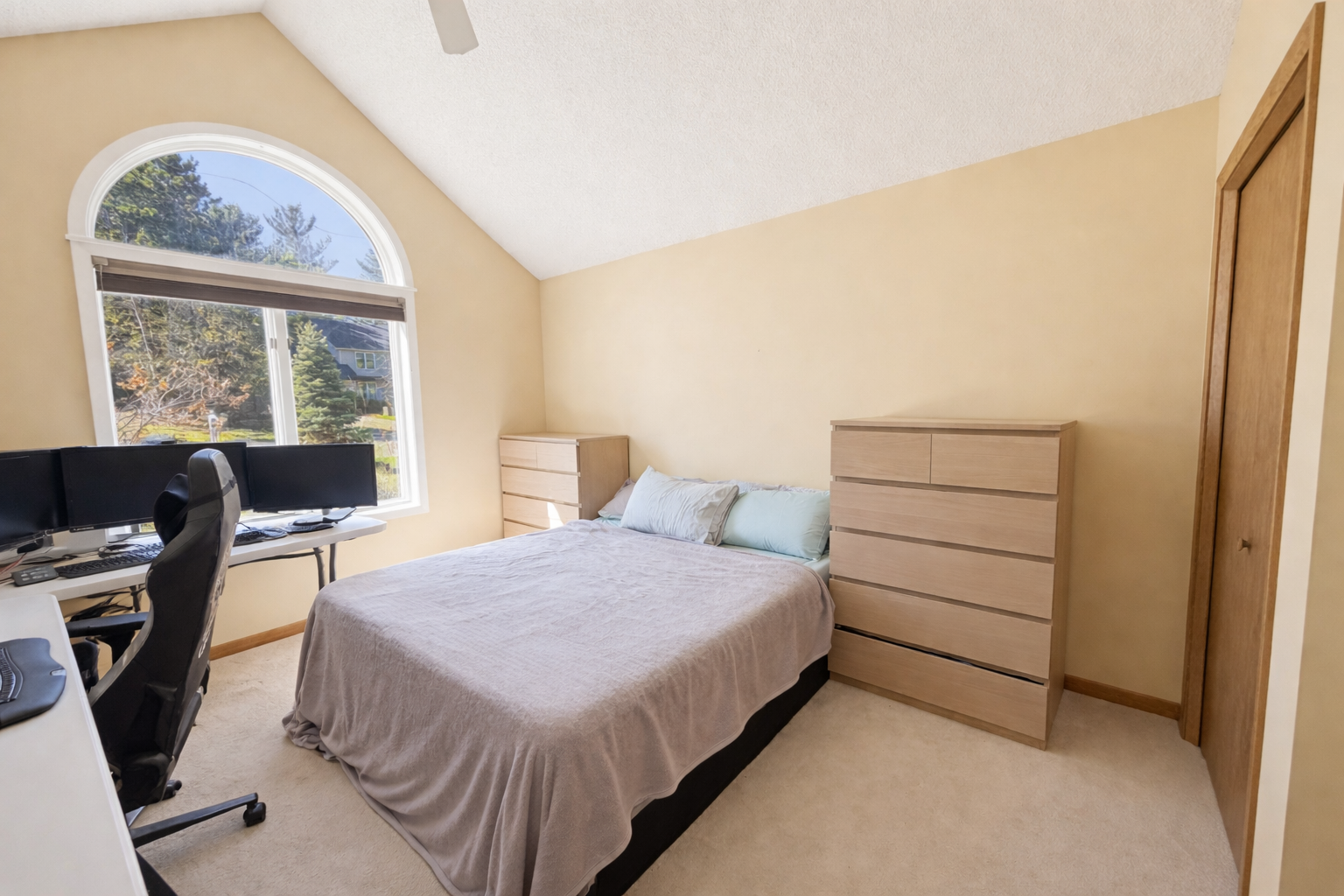 8992 Hidden Meadow Road, Woodbury, MN 55125 ChatGPT Image Apr 16, 2026 at 10_34_32 PM.png