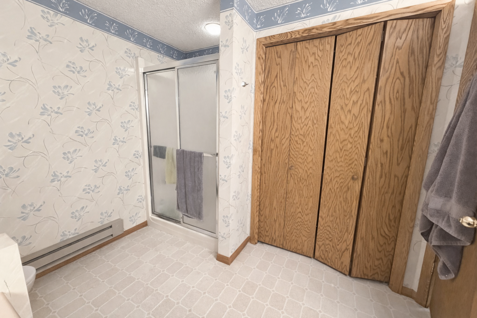 8992 Hidden Meadow Road, Woodbury, MN 55125 ChatGPT Image Apr 16, 2026 at 10_50_19 PM.png