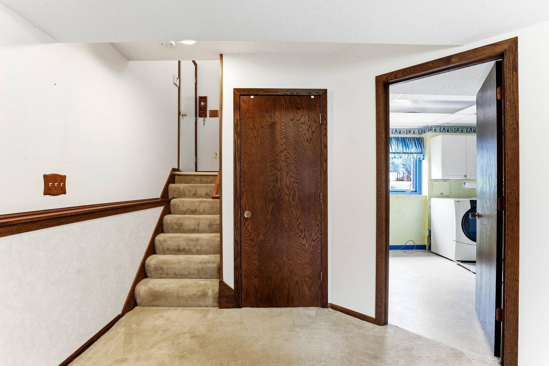 525 Lakewood Drive S, Maplewood, MN 55119 20-web-or-mls-525-Lakewood-Dr-S-20.jpg