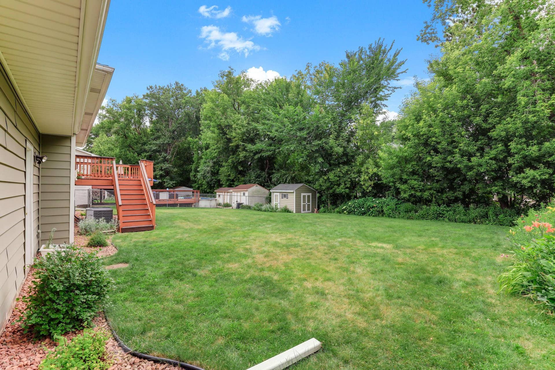 525 Lakewood Drive S, Maplewood, MN 55119 34-web-or-mls-525-Lakewood-Dr-S-34.jpg
