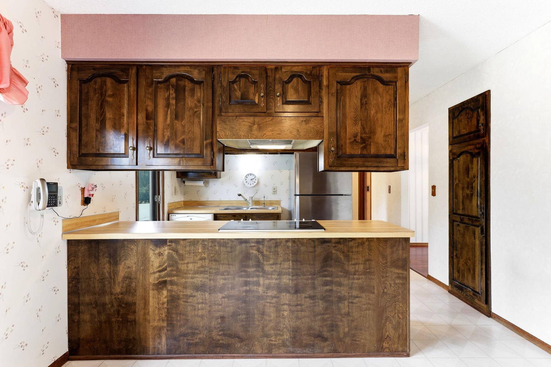 525 Lakewood Drive S, Maplewood, MN 55119 11-web-or-mls-525-Lakewood-Dr-S-11.jpg
