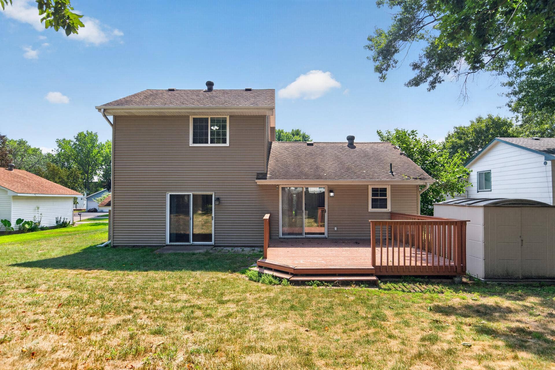 3900 51st Avenue N, Brooklyn Center, MN 55429 3900 51st Avenue N, Brooklyn Center, MN 55429