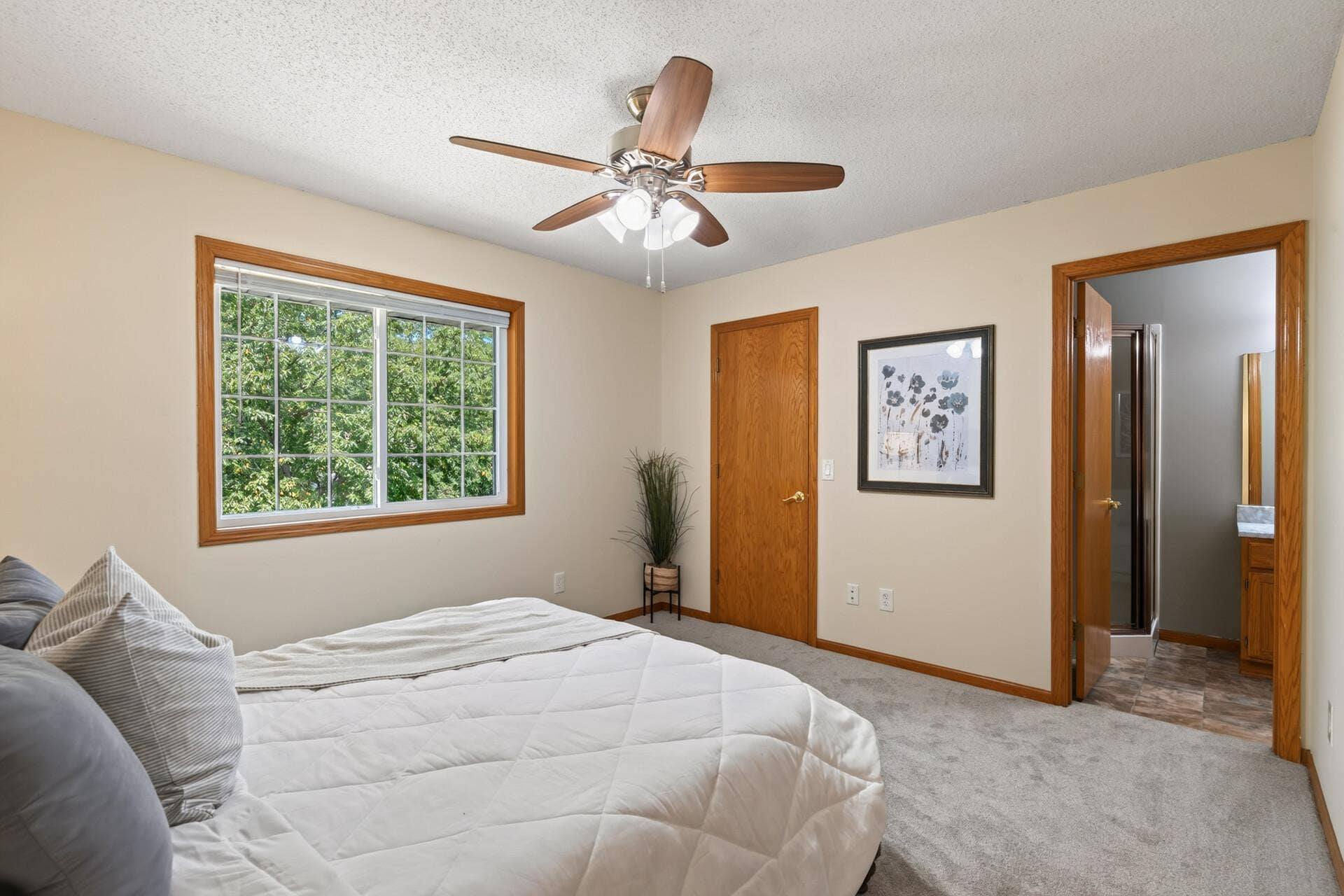3900 51st Avenue N, Brooklyn Center, MN 55429 3900 51st Avenue N, Brooklyn Center, MN 55429