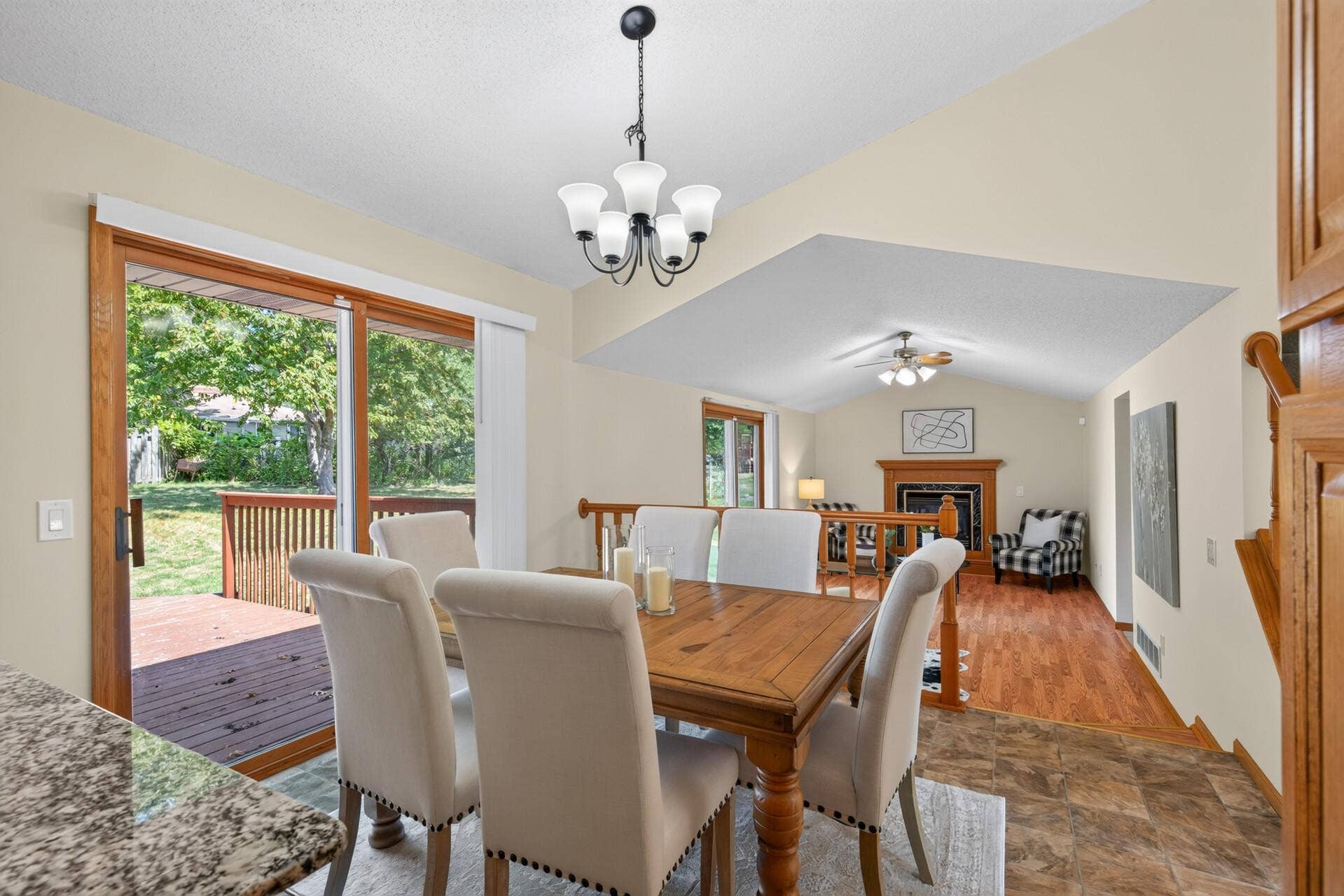 3900 51st Avenue N, Brooklyn Center, MN 55429 3900 51st Avenue N, Brooklyn Center, MN 55429