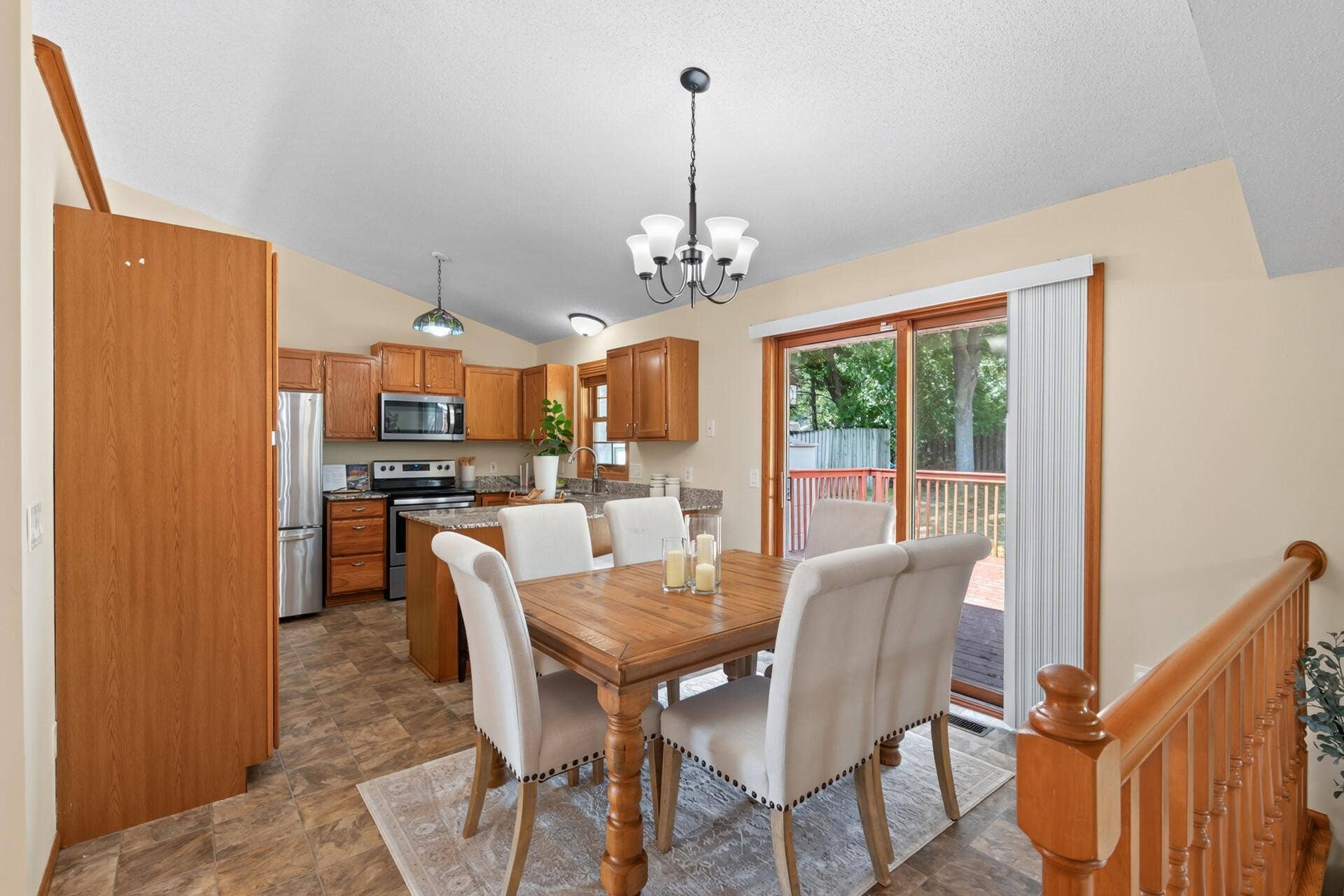 3900 51st Avenue N, Brooklyn Center, MN 55429 3900 51st Avenue N, Brooklyn Center, MN 55429