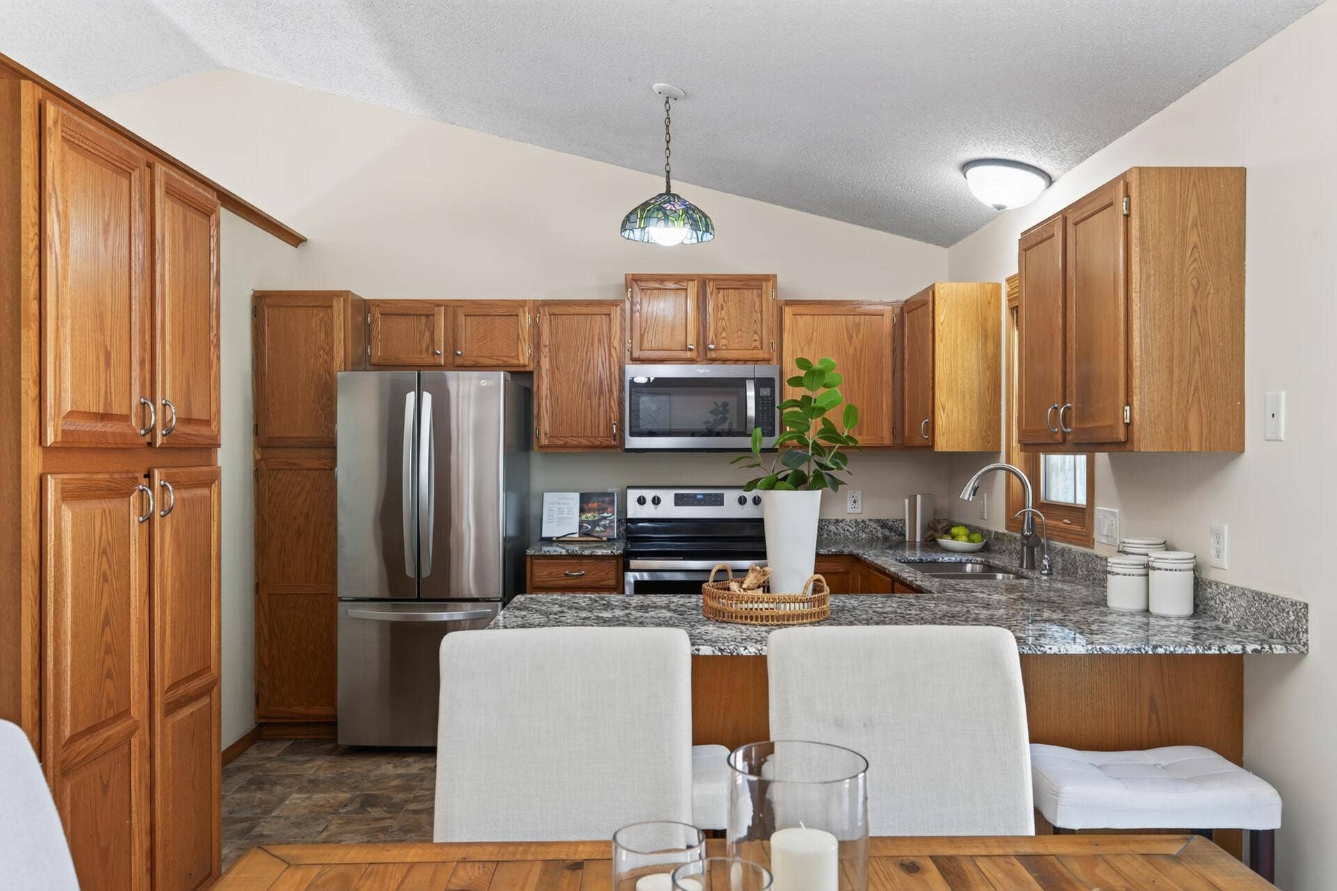 3900 51st Avenue N, Brooklyn Center, MN 55429 3900 51st Avenue N, Brooklyn Center, MN 55429