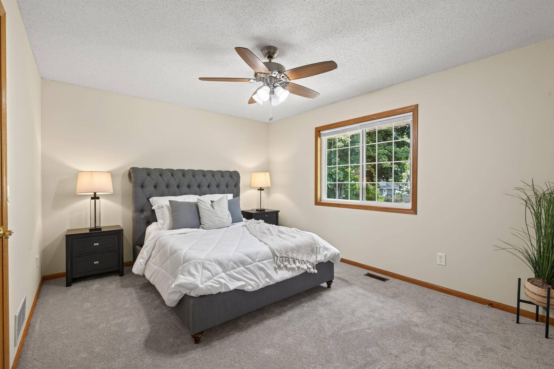 3900 51st Avenue N, Brooklyn Center, MN 55429 3900 51st Avenue N, Brooklyn Center, MN 55429