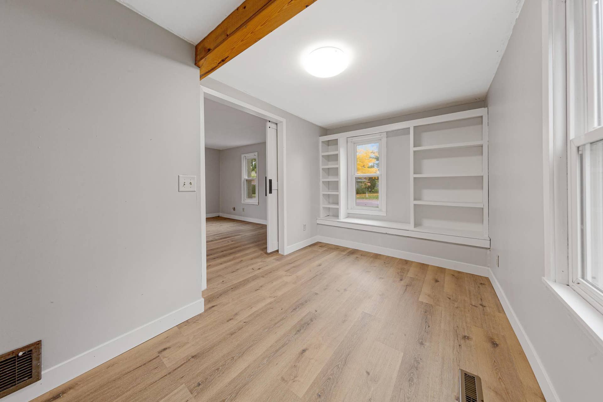 1519 N 4th Street, Mankato, MN 56001 16 bedroom 1.jpg