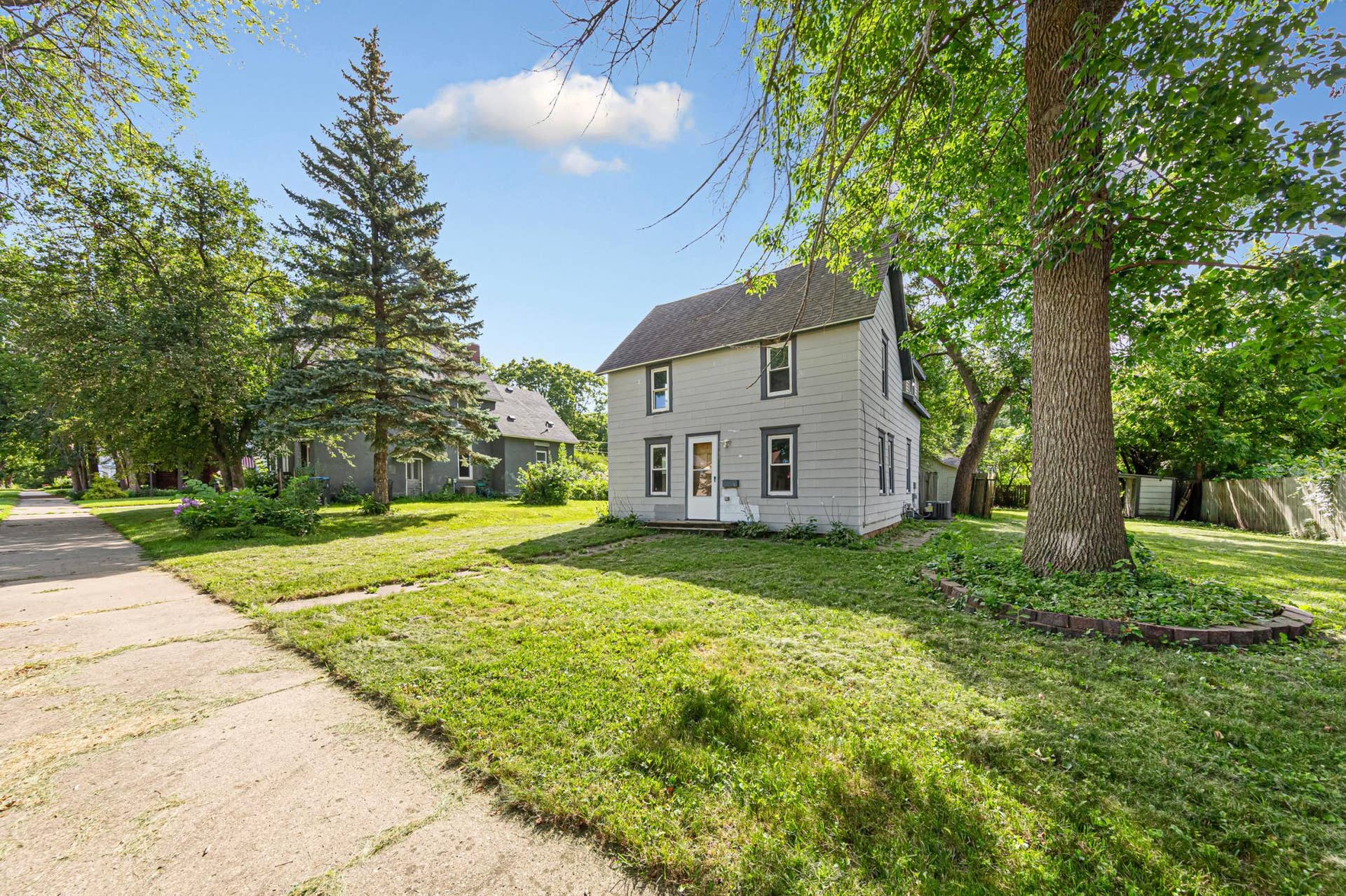 1519 N 4th Street, Mankato, MN 56001 3 front.jpg