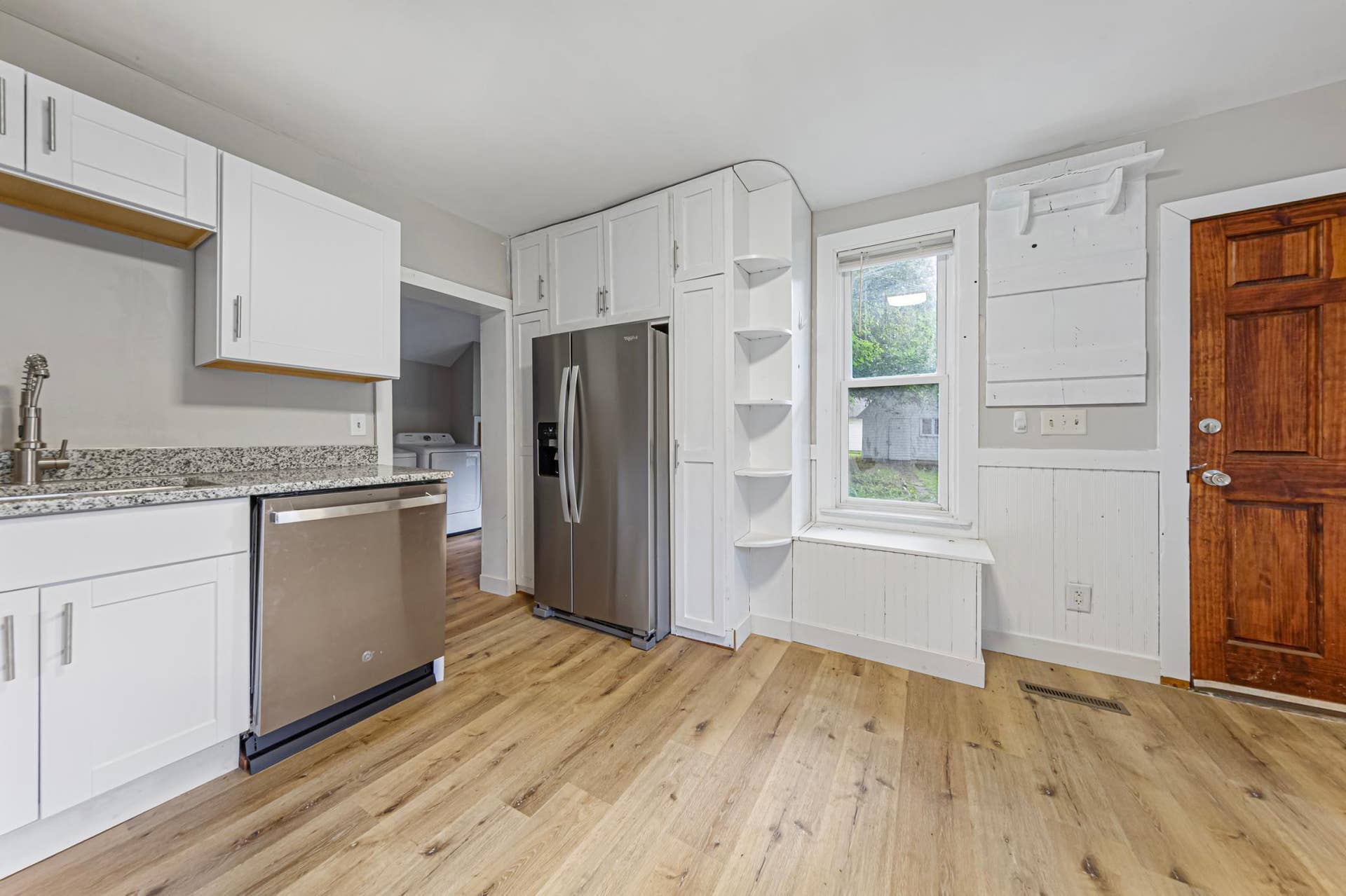 1519 N 4th Street, Mankato, MN 56001 22 kitchen.jpg