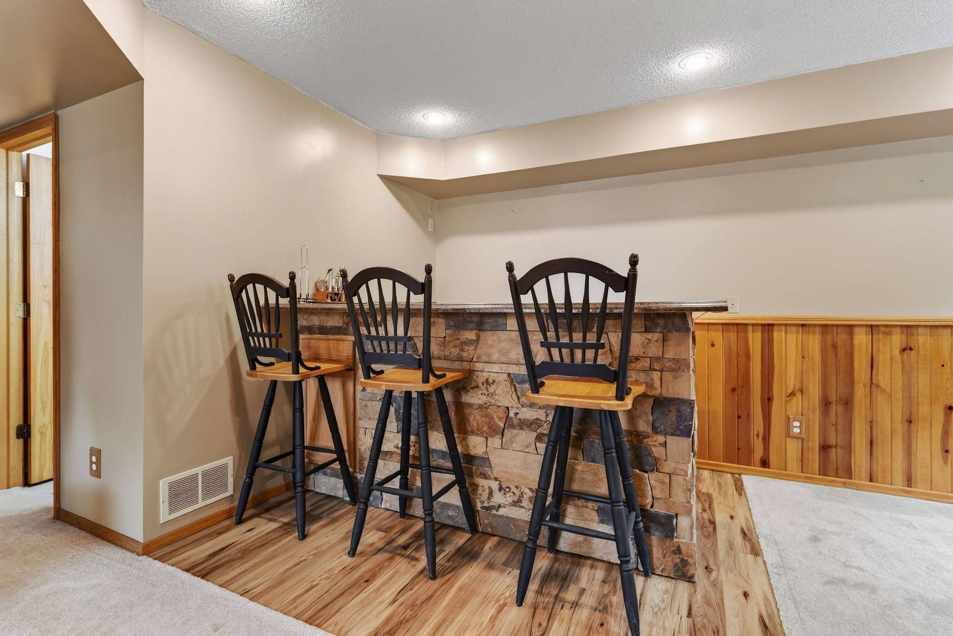 9466 Irving Avenue N, Brooklyn Park, MN 55444 9466Irving(12).jpg