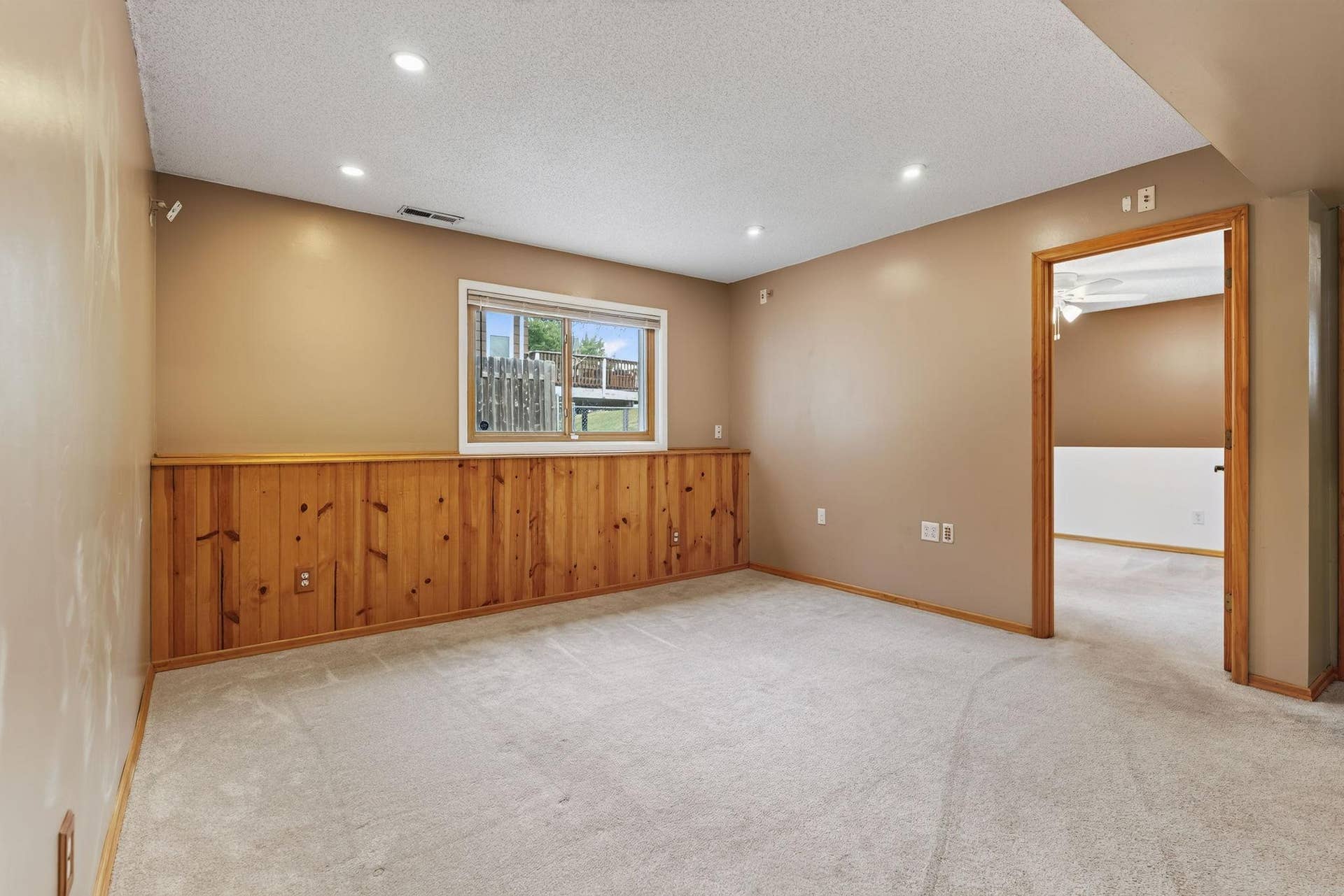 9466 Irving Avenue N, Brooklyn Park, MN 55444 9466Irving(15).jpg