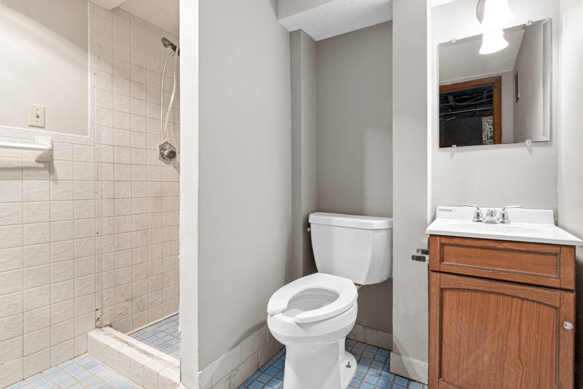 6516 Georgia Avenue N, Brooklyn Park, MN 55428 Lower level 3/4 bath