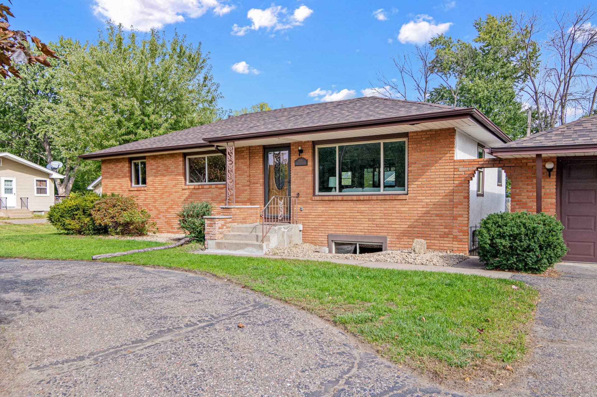 6516 Georgia Avenue N, Brooklyn Park, MN 55428 6516 Georgia Avenue N, Brooklyn Park, MN 55428
