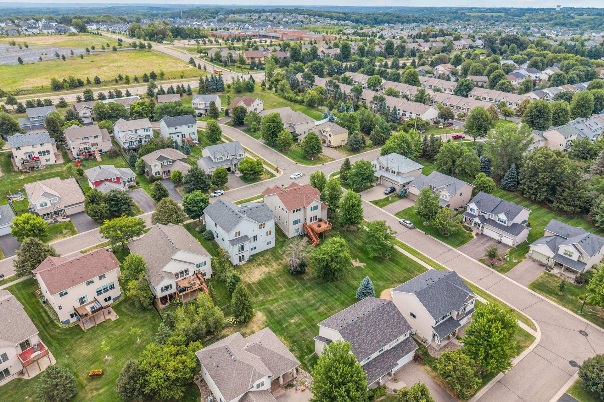 14-web-or-mls-950 Drew Dr-14.jpg