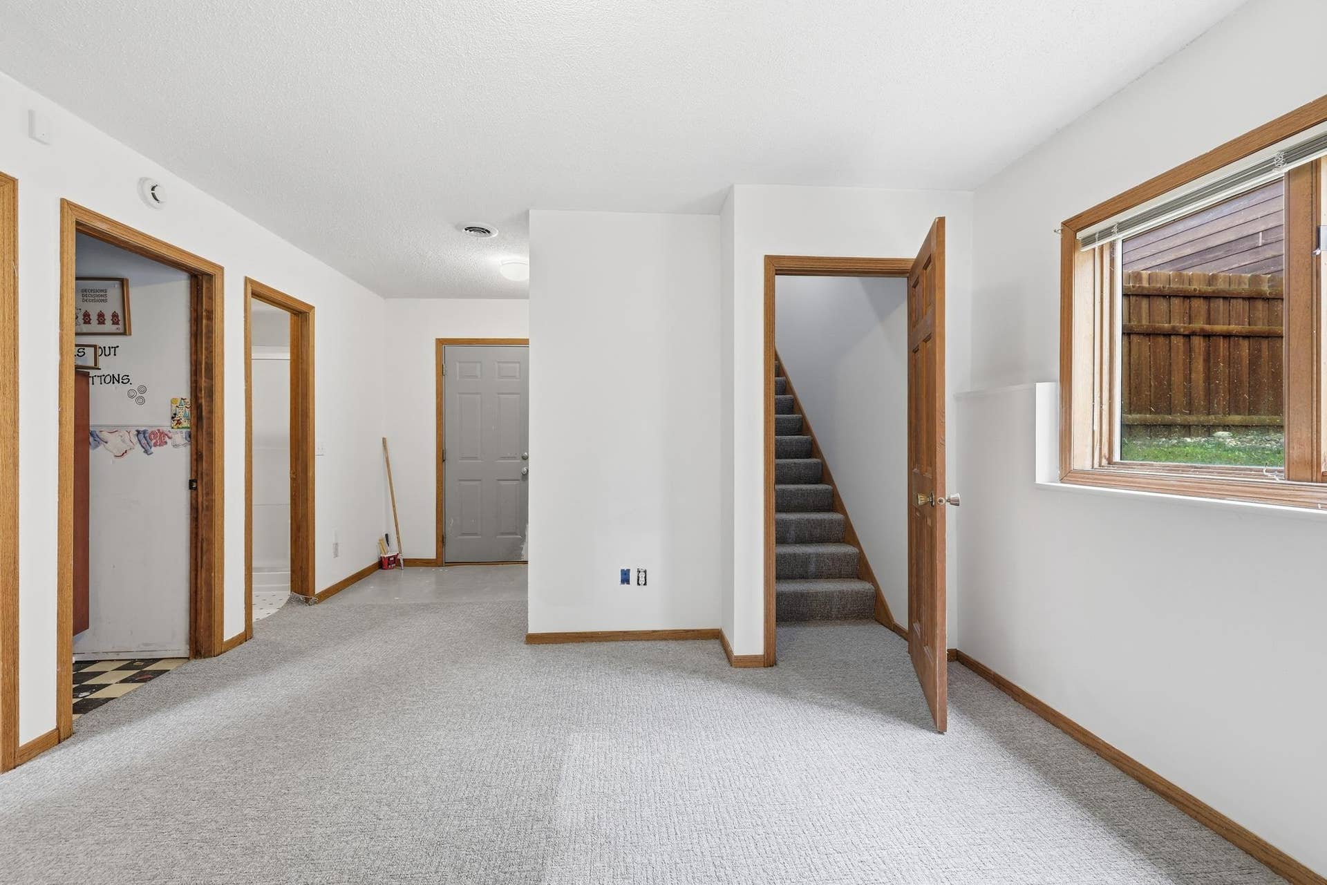 5361 Emerald Way, Apple Valley, MN 55124 5361 Emerald Way, Apple Valley, MN 55124
